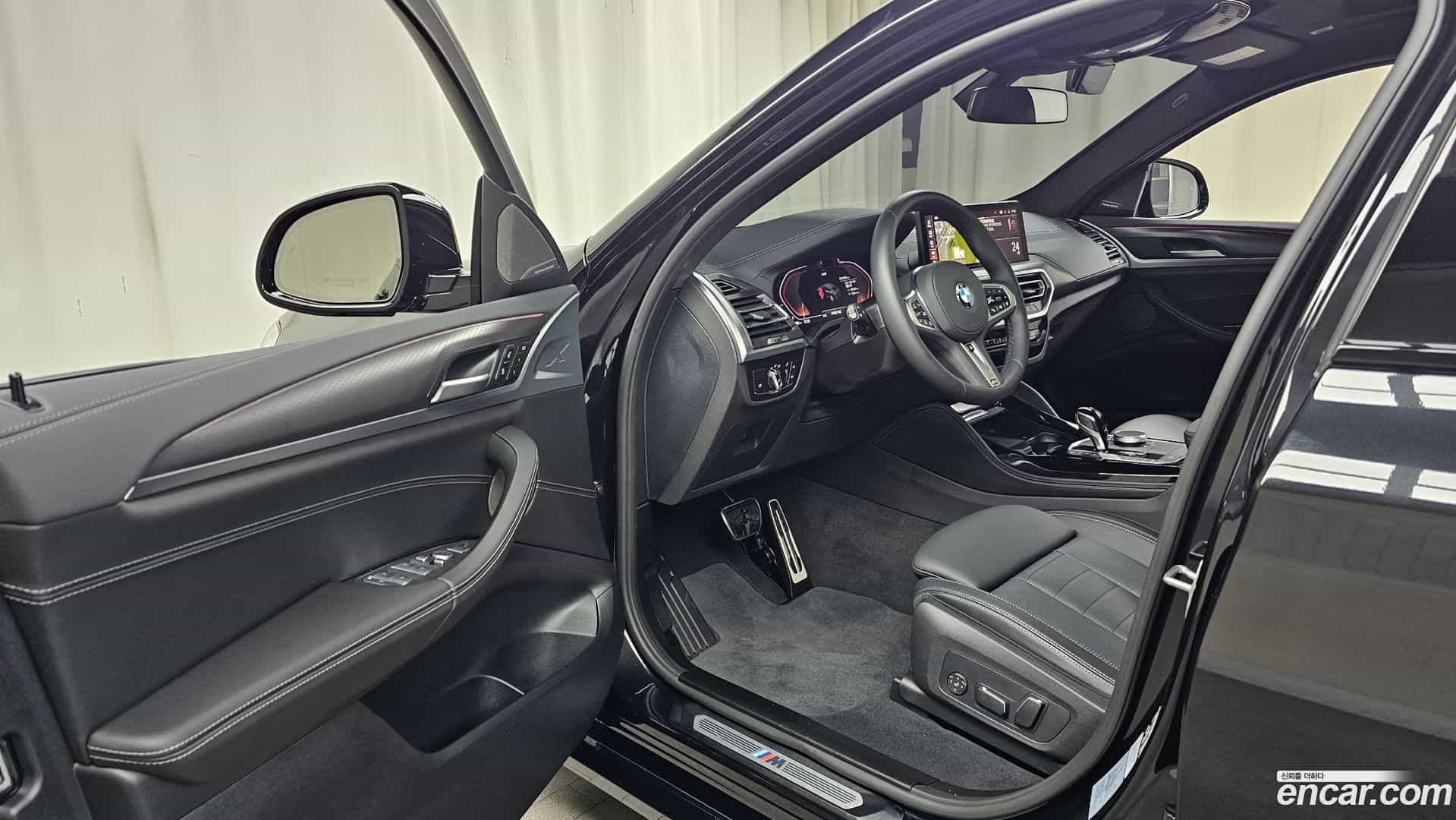X4 BMW 2025.10-INNER-010