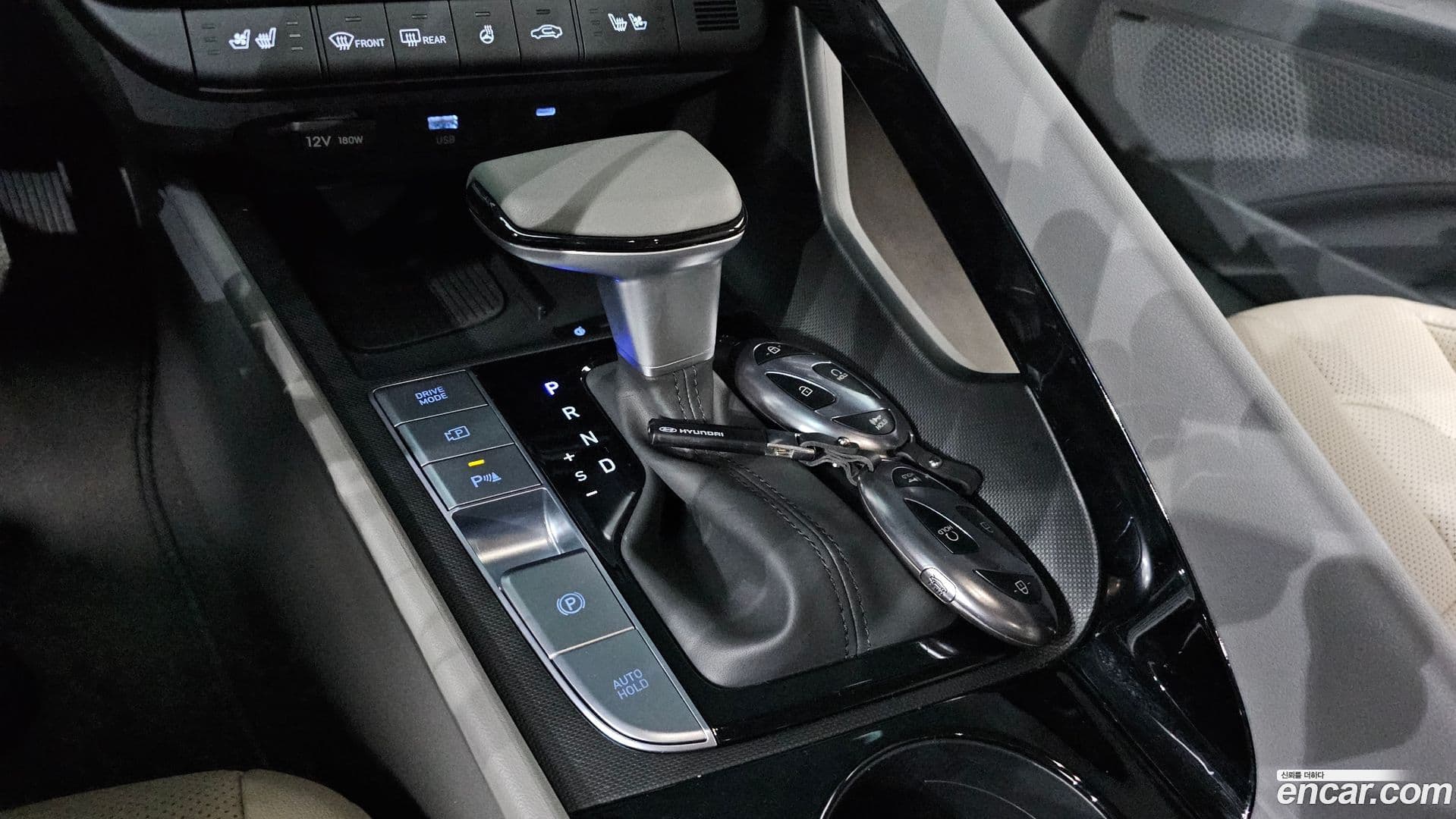 Main__Slider__Photo:AVANTE Hyundai 2025.3-8