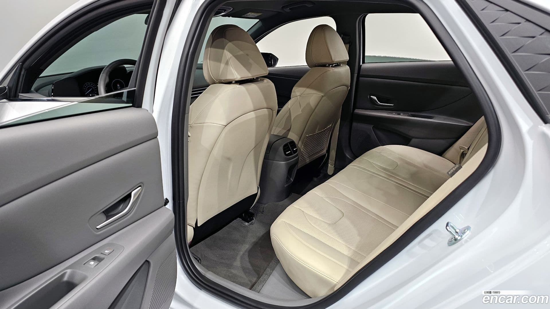 Main__Slider__Photo:AVANTE Hyundai 2025.3-25