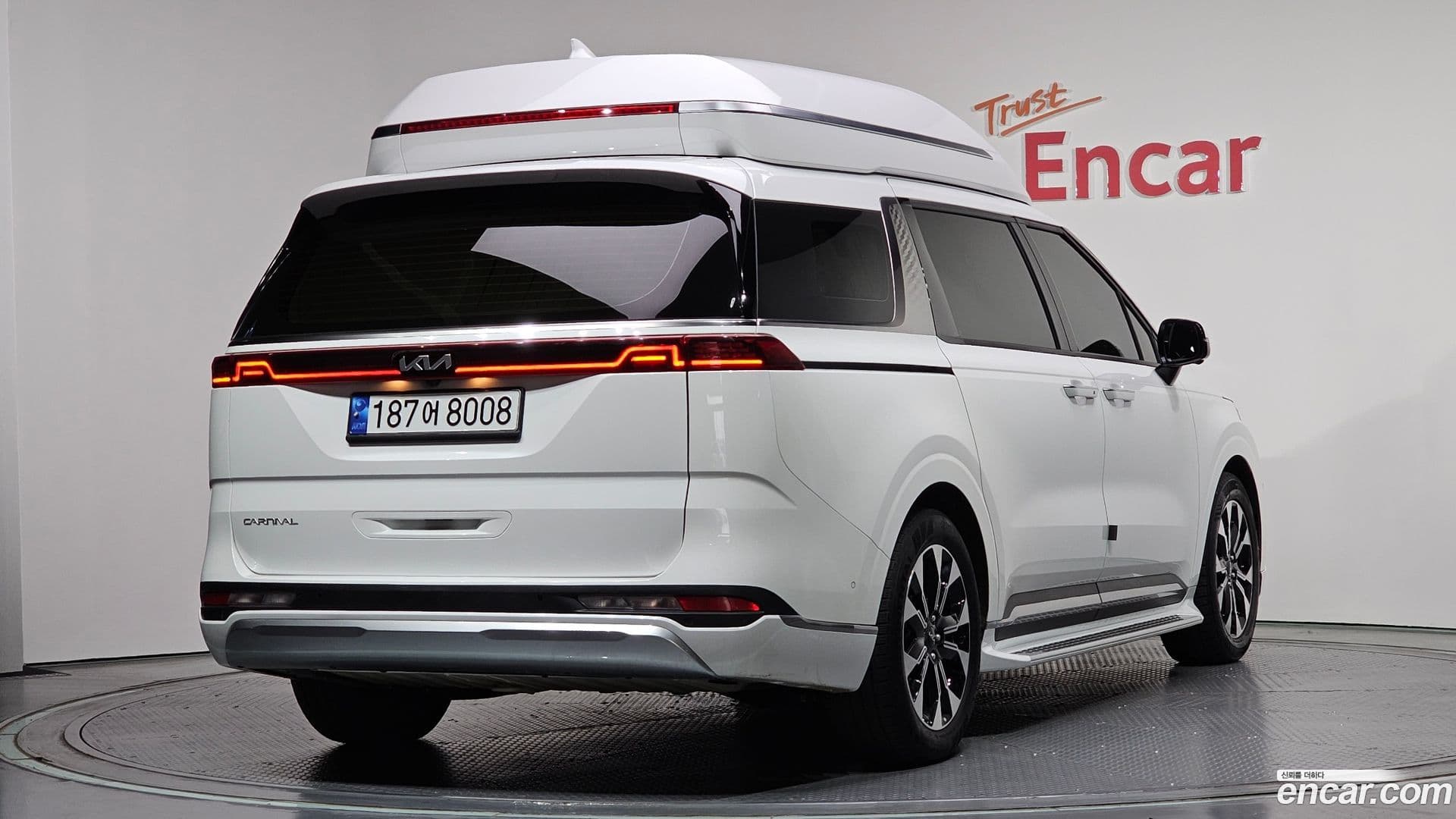 Main__Slider__Photo:Canival Kia 2022.9-1