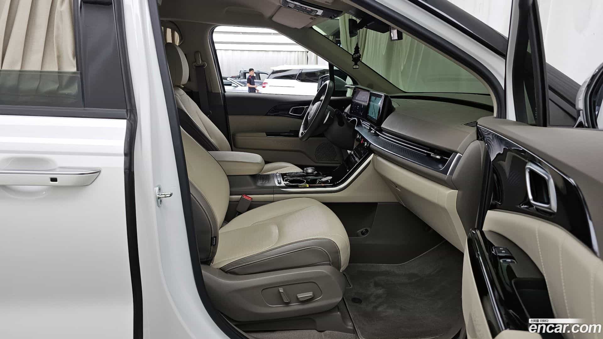 Canival Kia 2022.9-OPTION-015