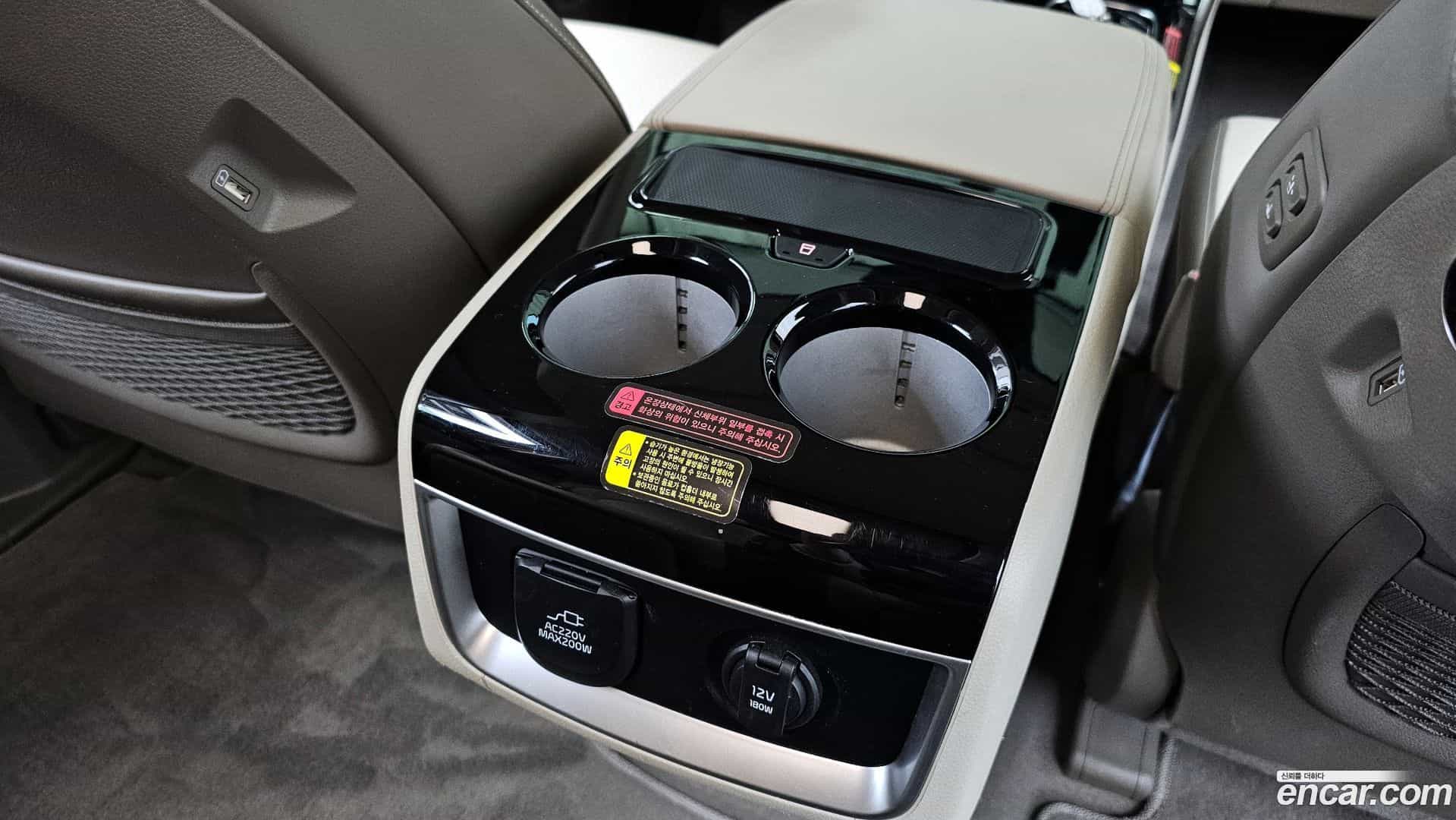 Canival Kia 2022.9-OPTION-047