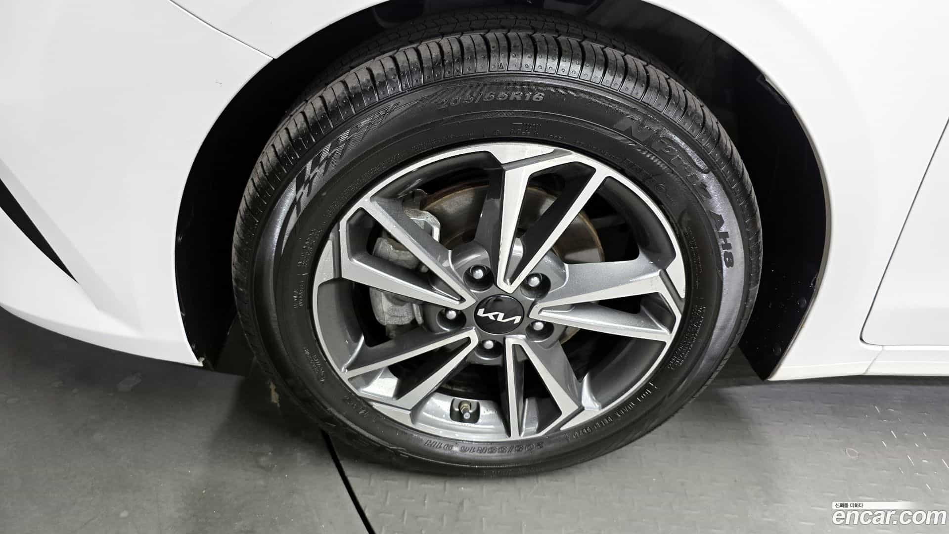 K3 Kia 2024.0-OUTER-005