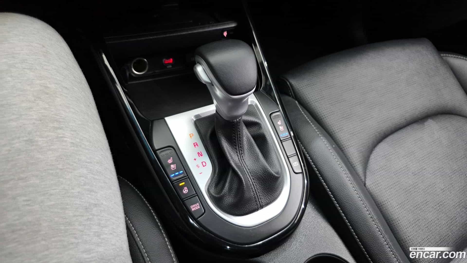 K3 Kia 2024.0-INNER-009