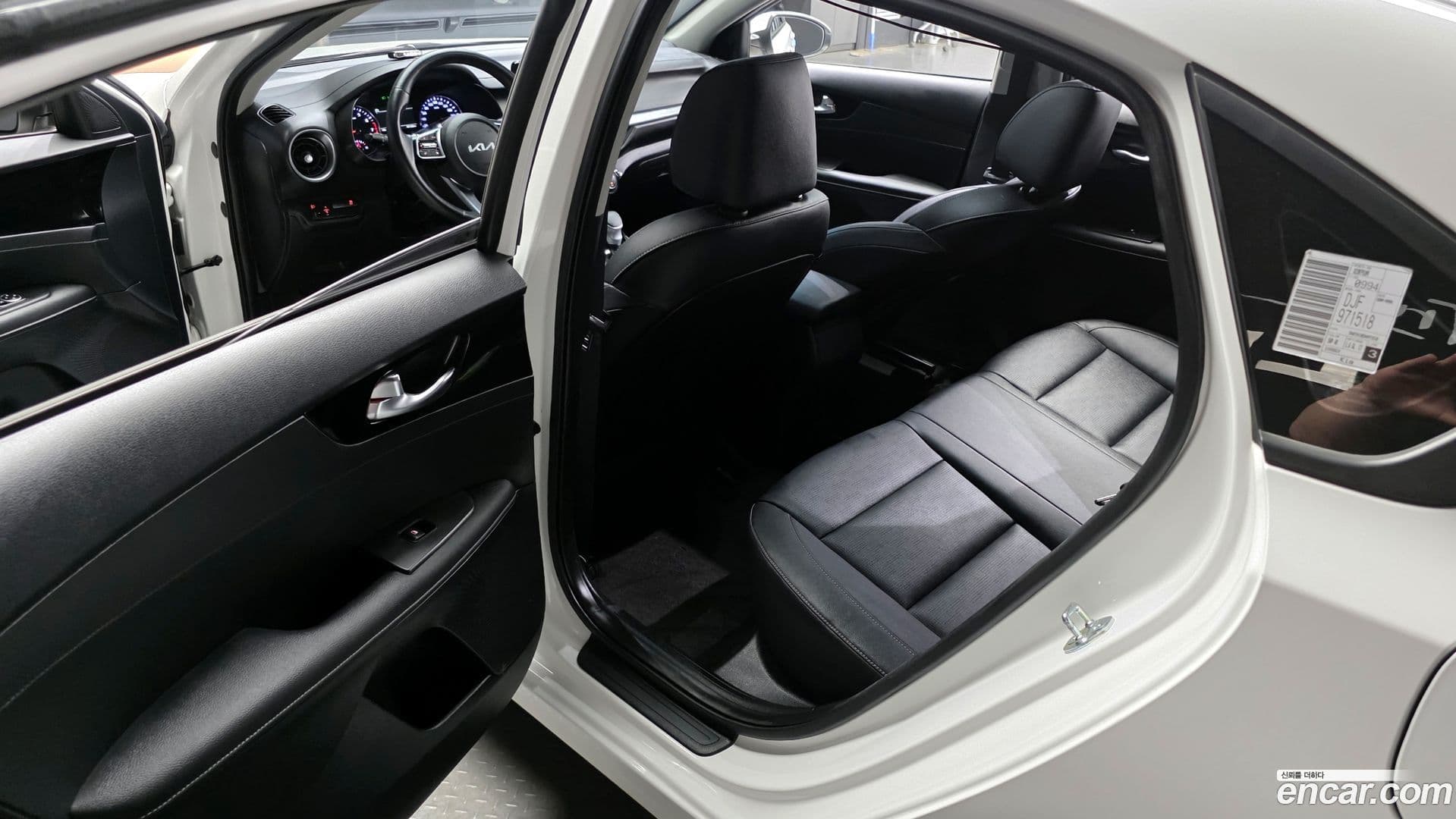Main__Slider__Photo:K3 Kia 2024.0-10