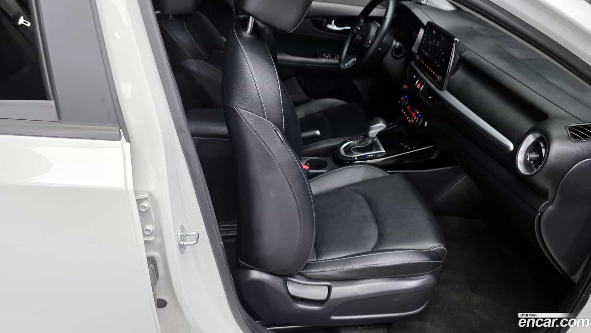 K3 Kia 2024.0-INNER-036