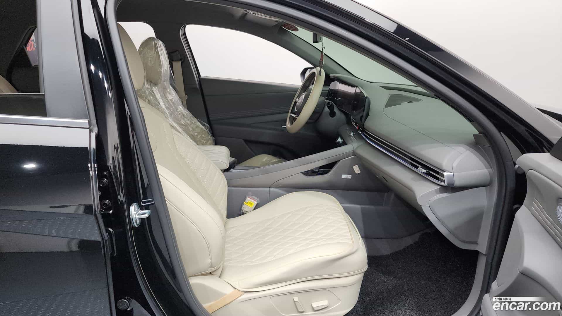 AVANTE Hyundai 2024.5-INNER-036