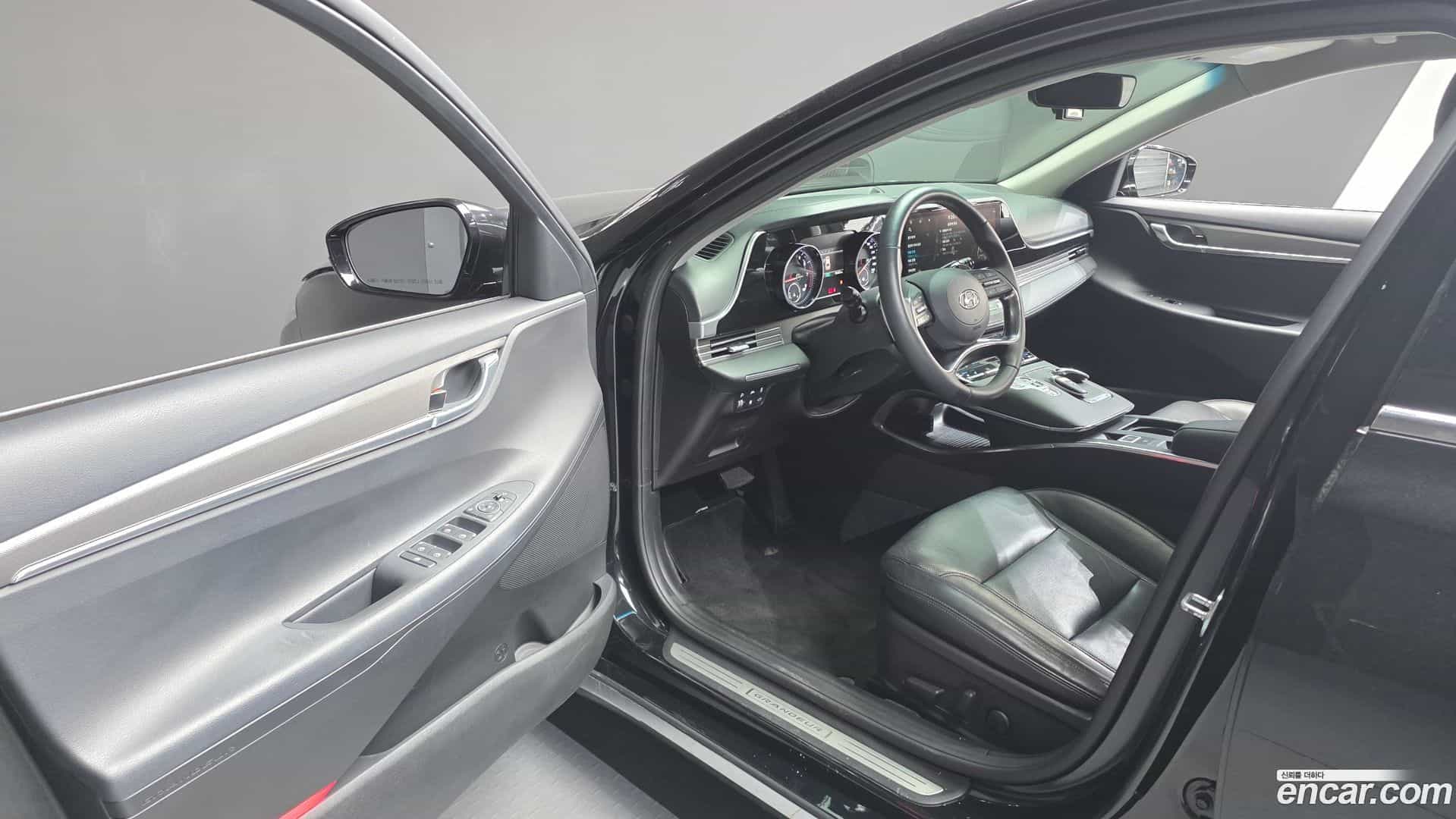 Grandeur Hyundai 2021.4-INNER-010