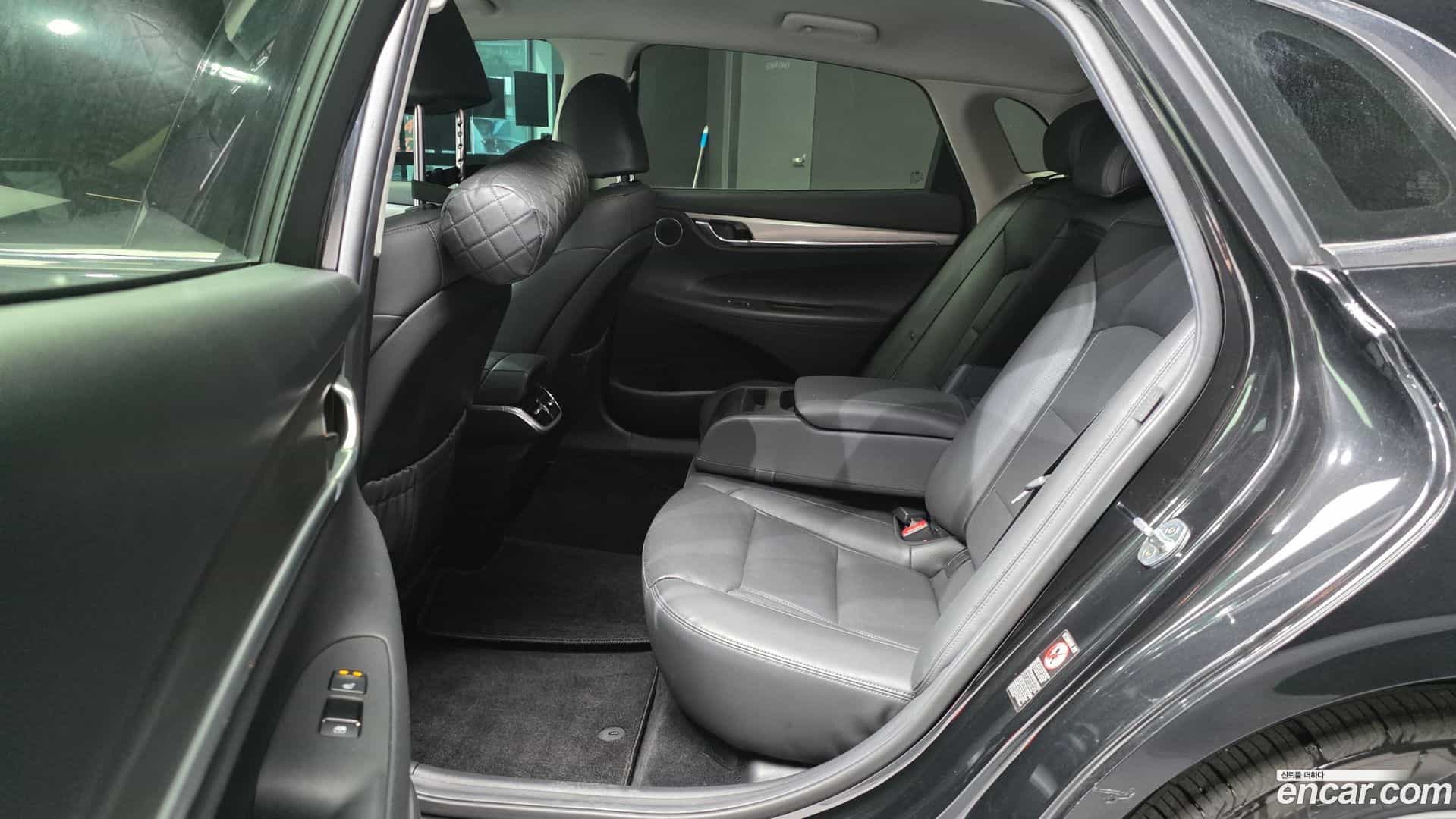 Grandeur Hyundai 2021.4-OPTION-016