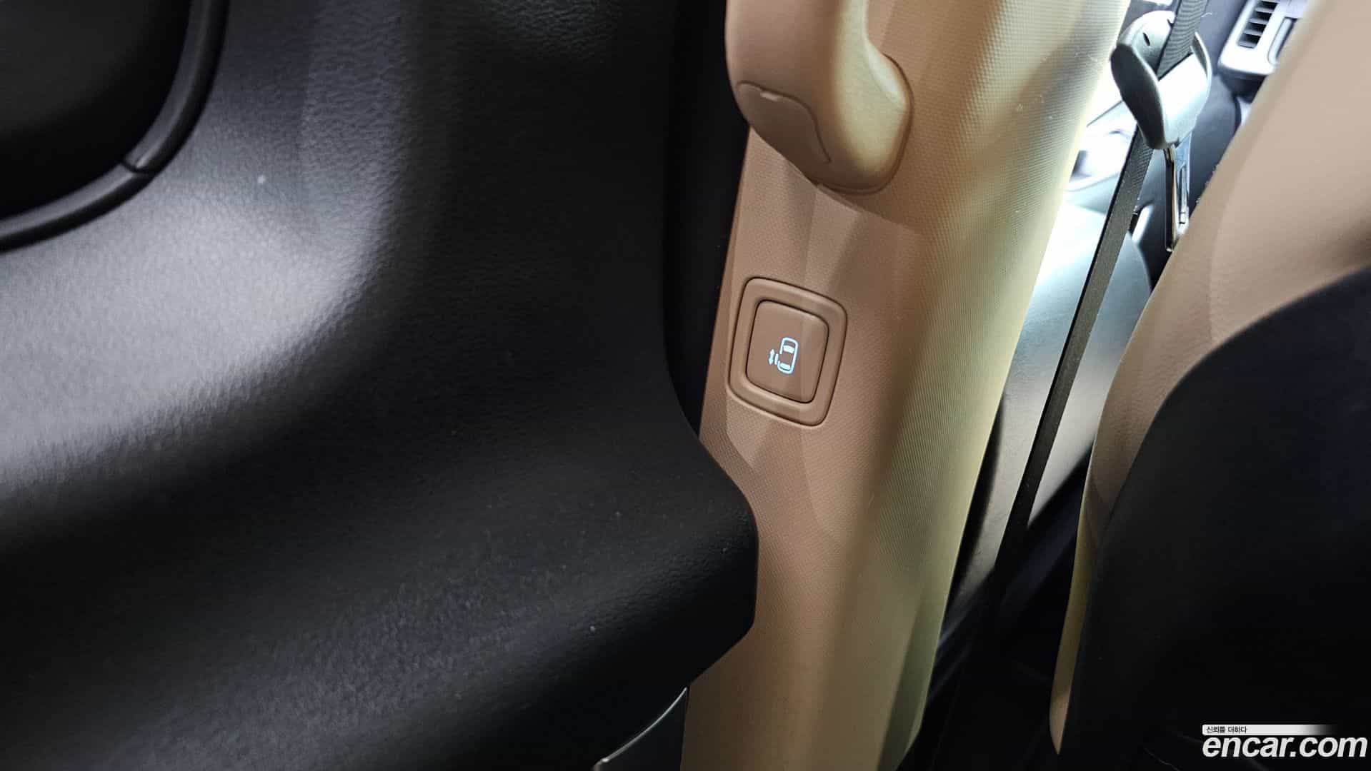 Staria Hyundai 2024.0-OPTION-022