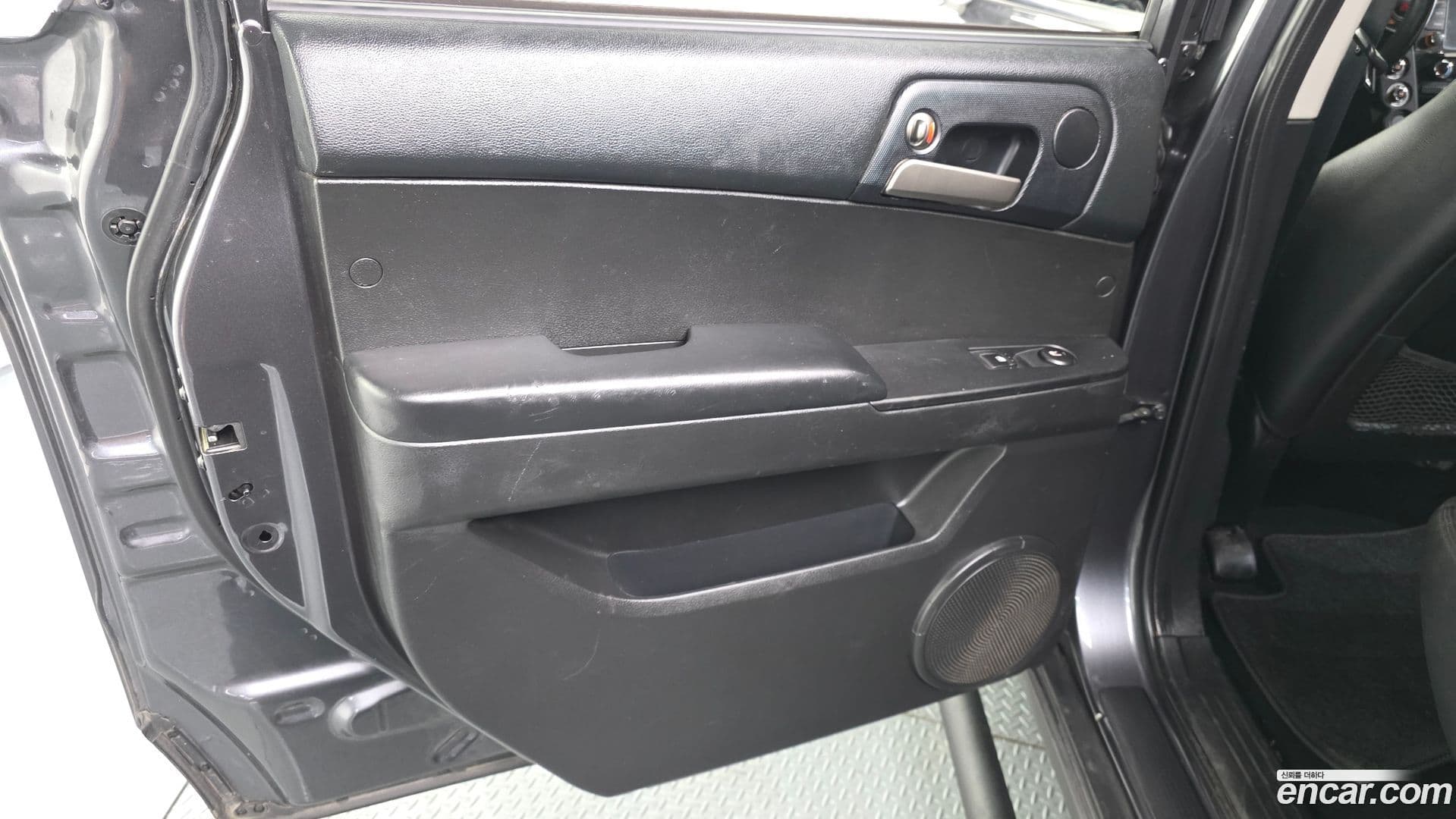 Main__Slider__Photo:KORANDO KG Mobility 2016.7-24