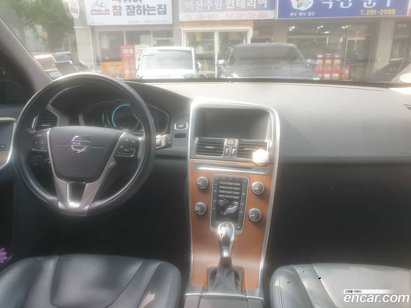 XC60 Volvo 2013.11-OUTER-002