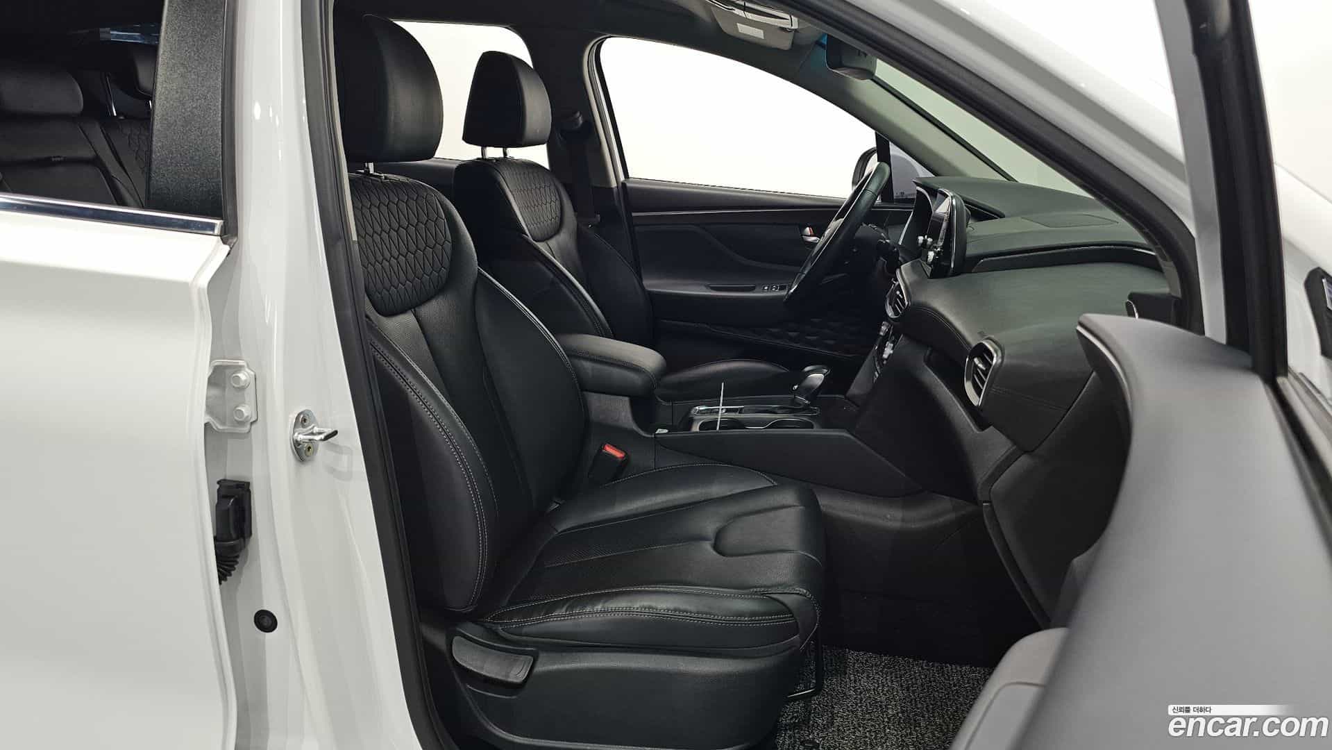 Santafe Hyundai 2020.1-INNER-010