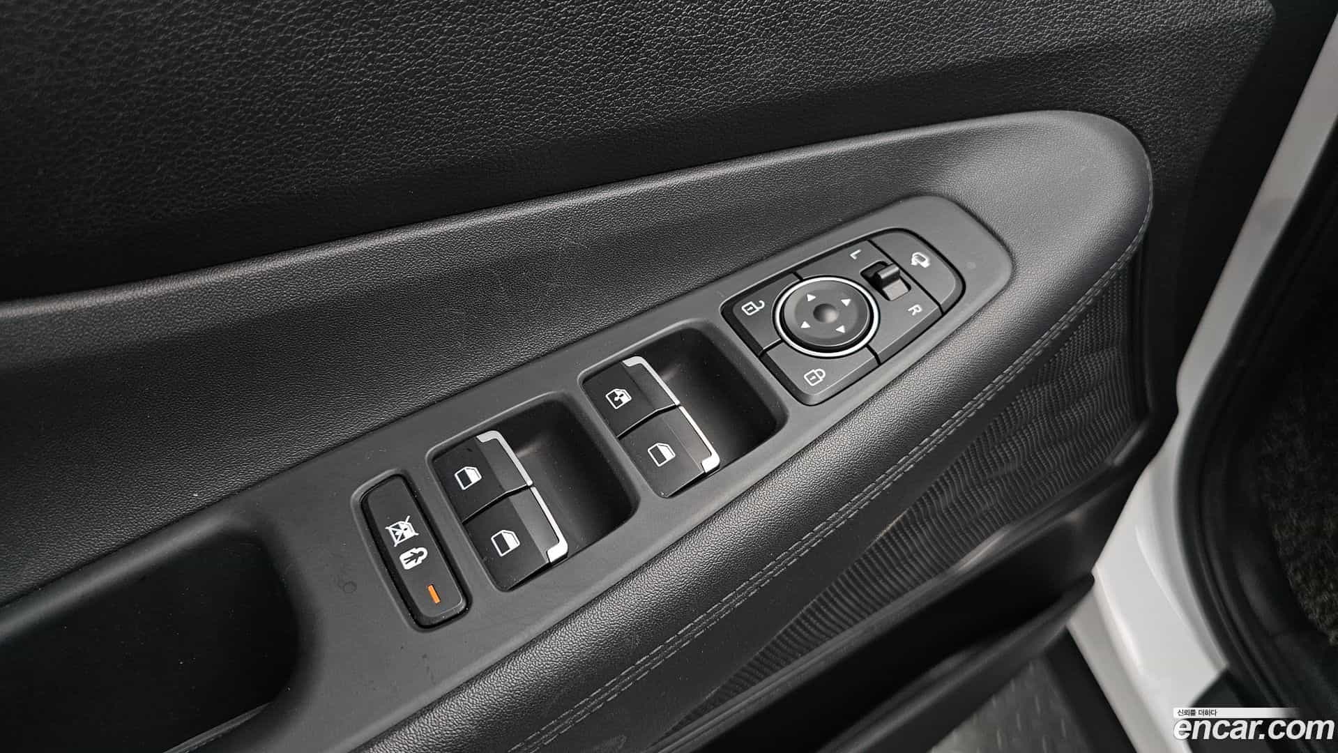 Santafe Hyundai 2020.1-OPTION-021