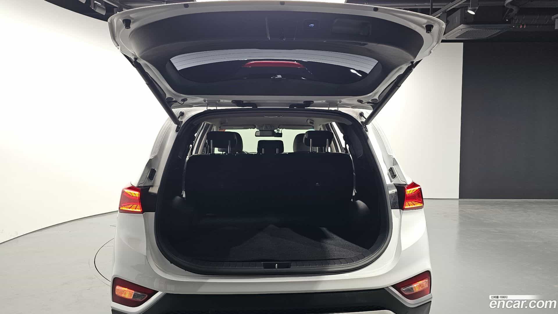 Santafe Hyundai 2020.1-OPTION-024