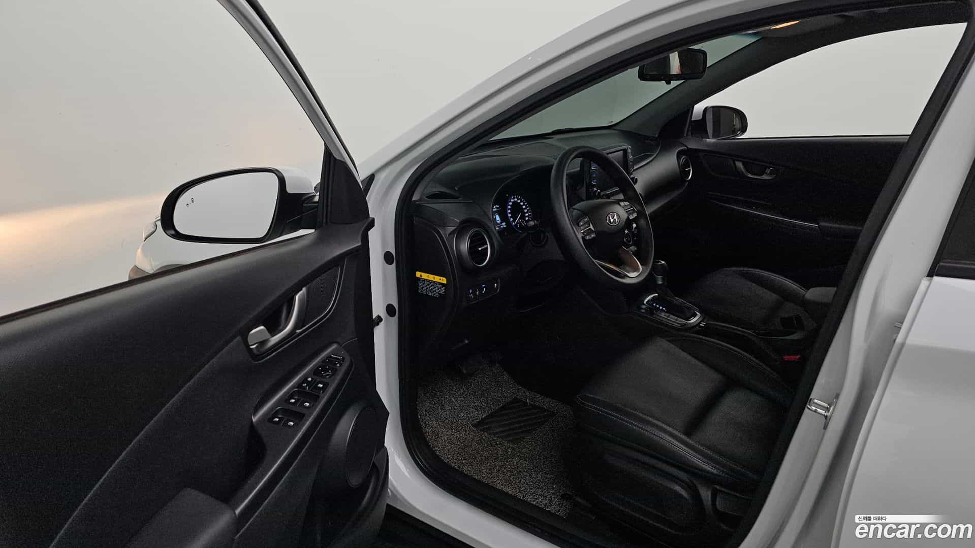 Kona Hyundai 2018.9-INNER-010