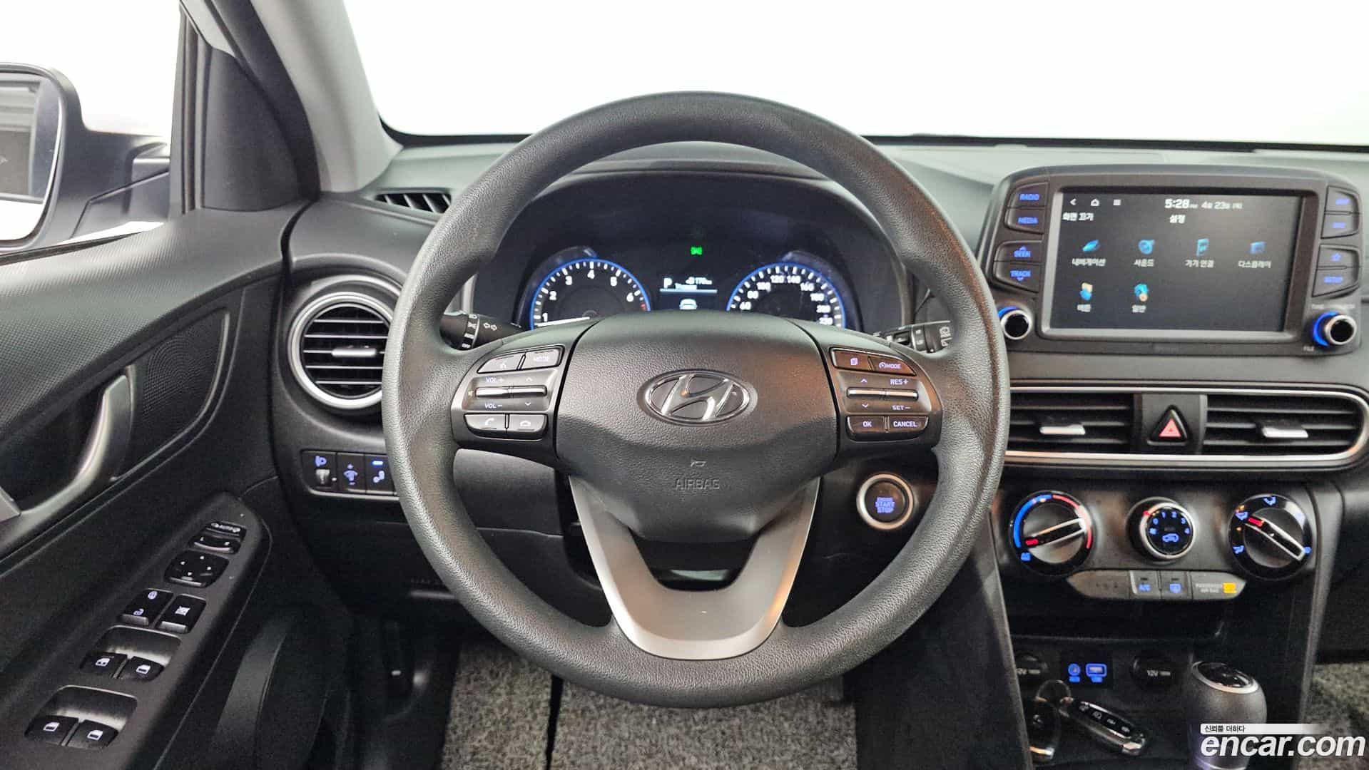 Kona Hyundai 2018.9-OPTION-016