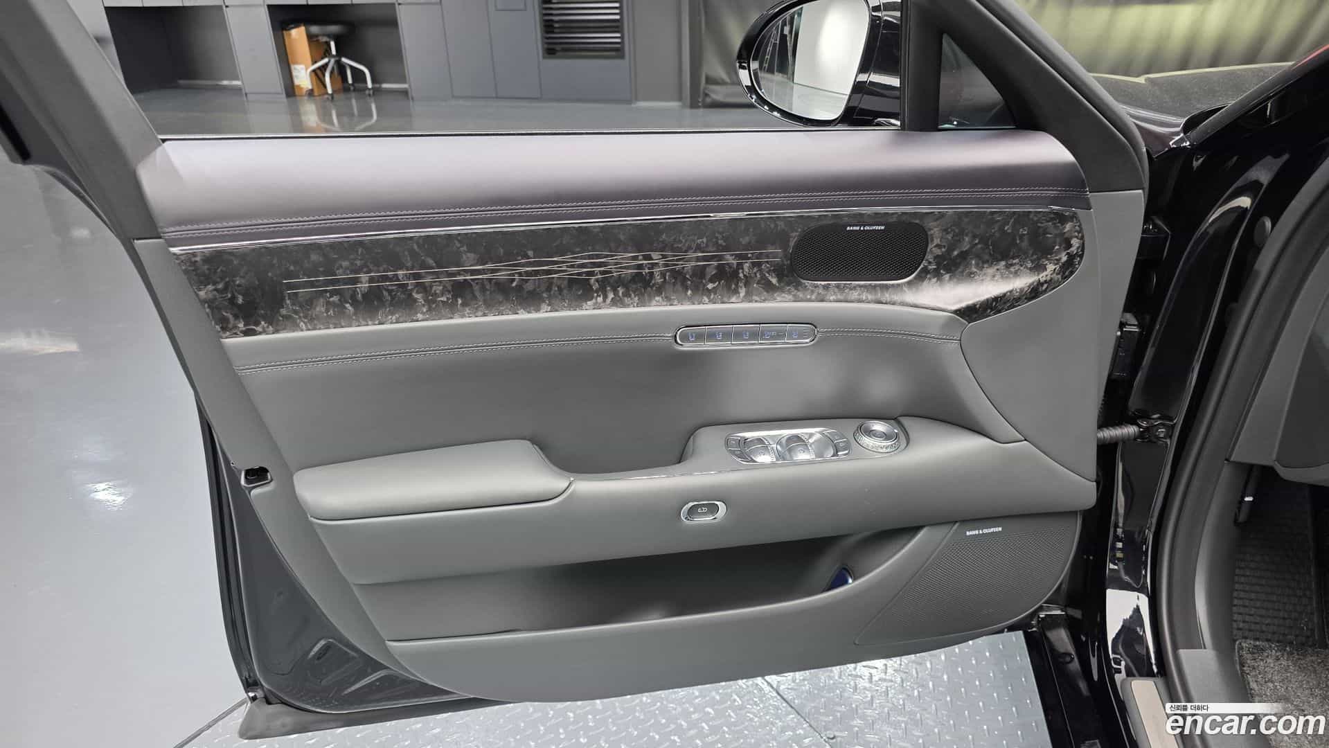 G90 Genesis 2023.2-INNER-034