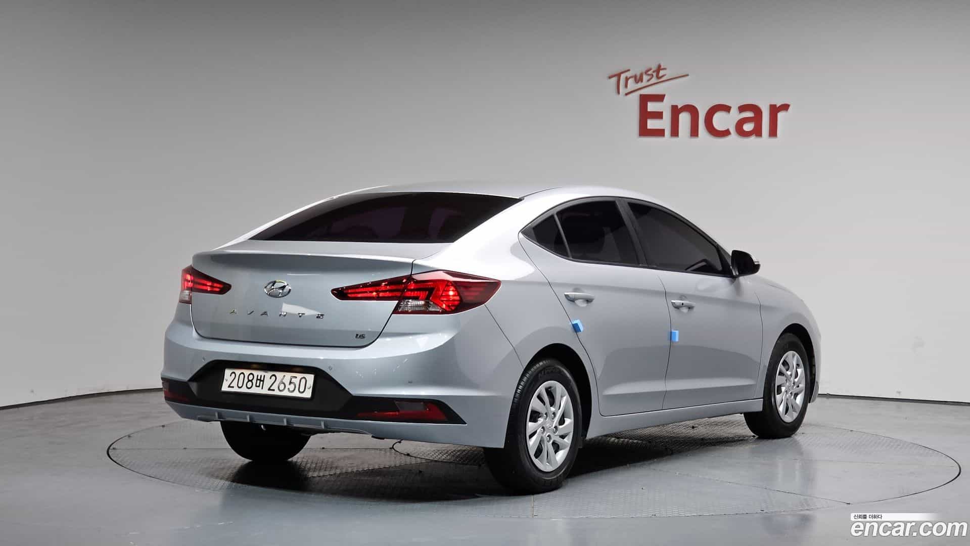 AVANTE Hyundai 2019.6-OUTER-002
