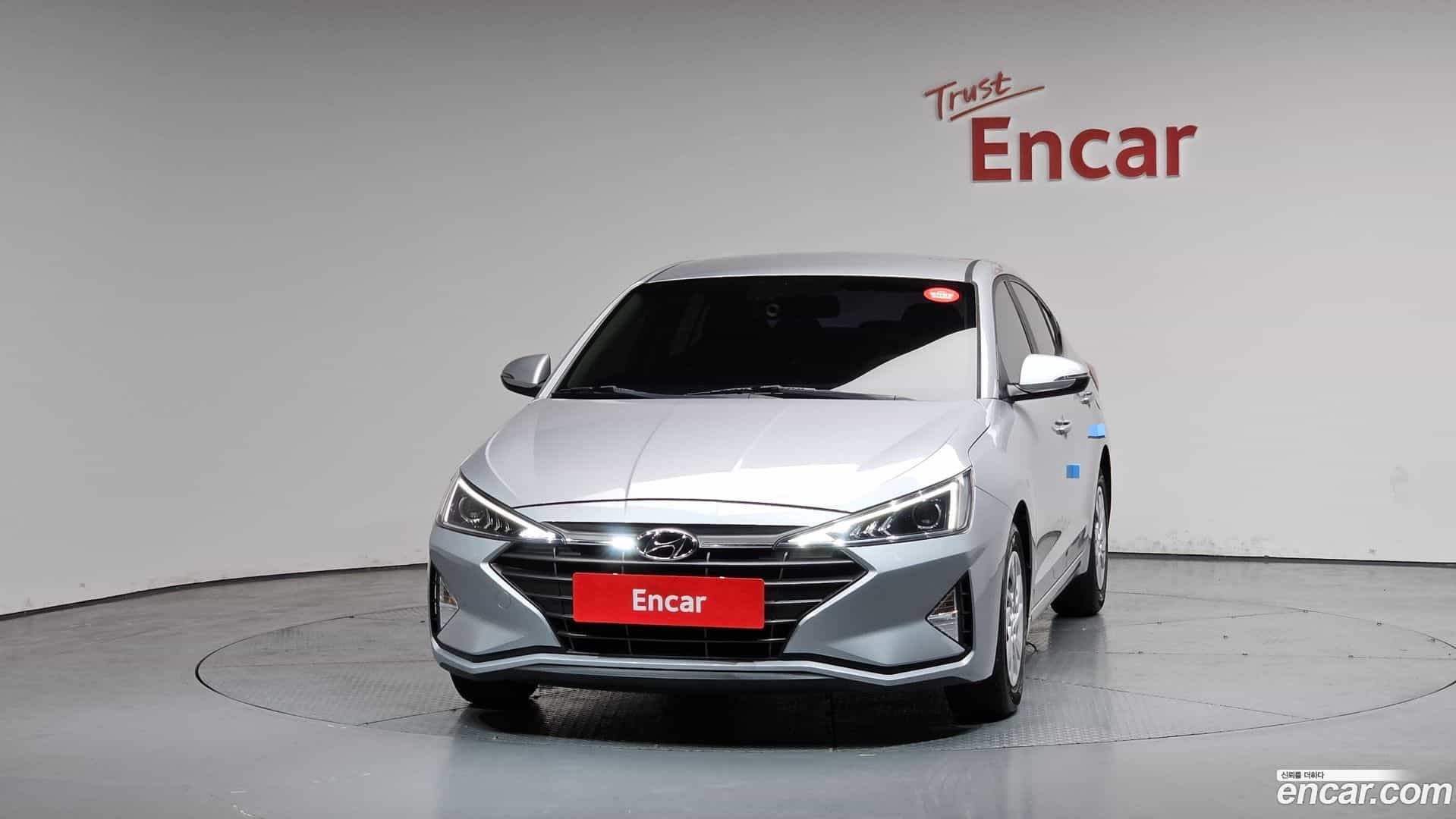 AVANTE Hyundai 2019.6-OUTER-003