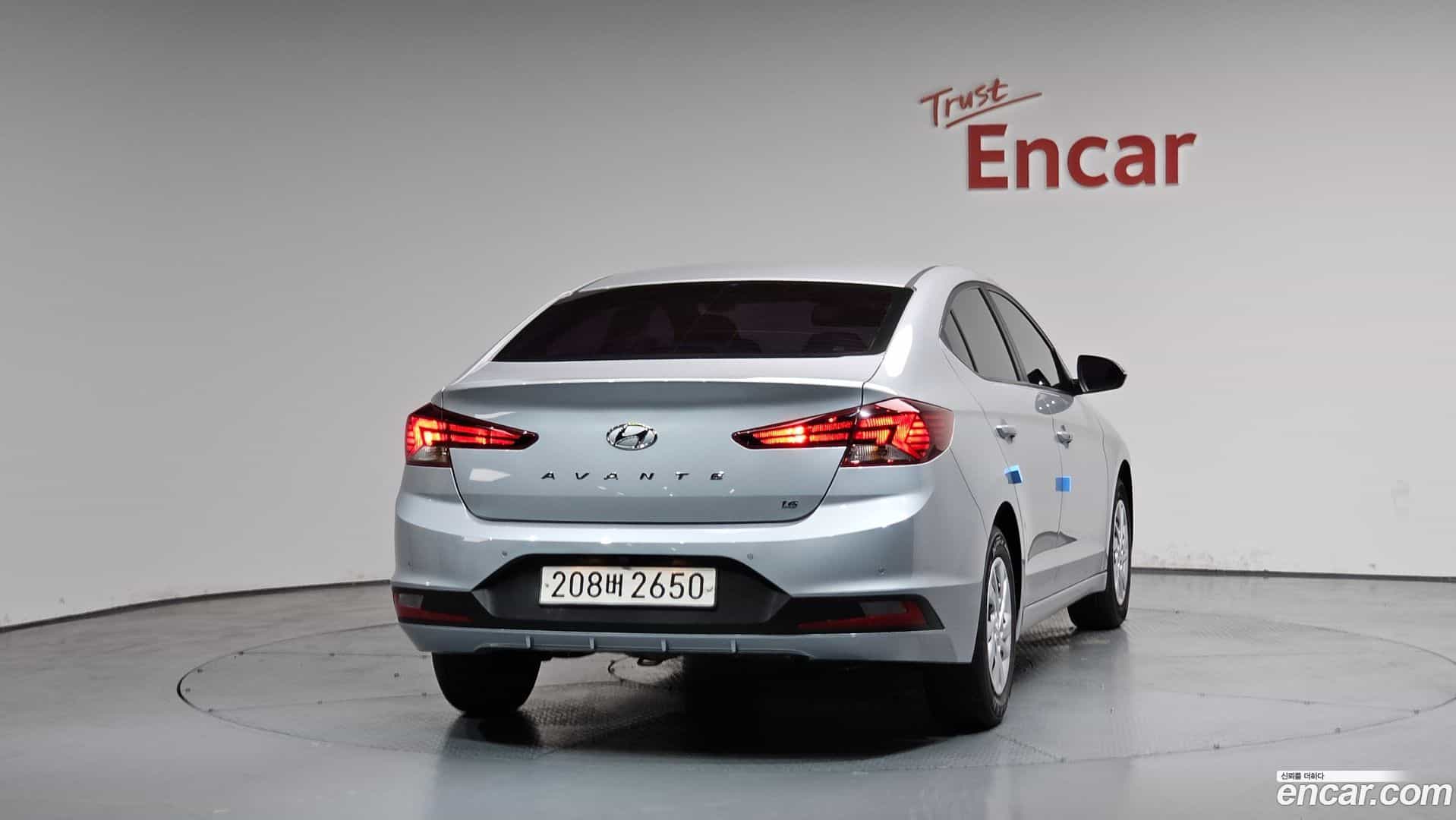 AVANTE Hyundai 2019.6-OUTER-004