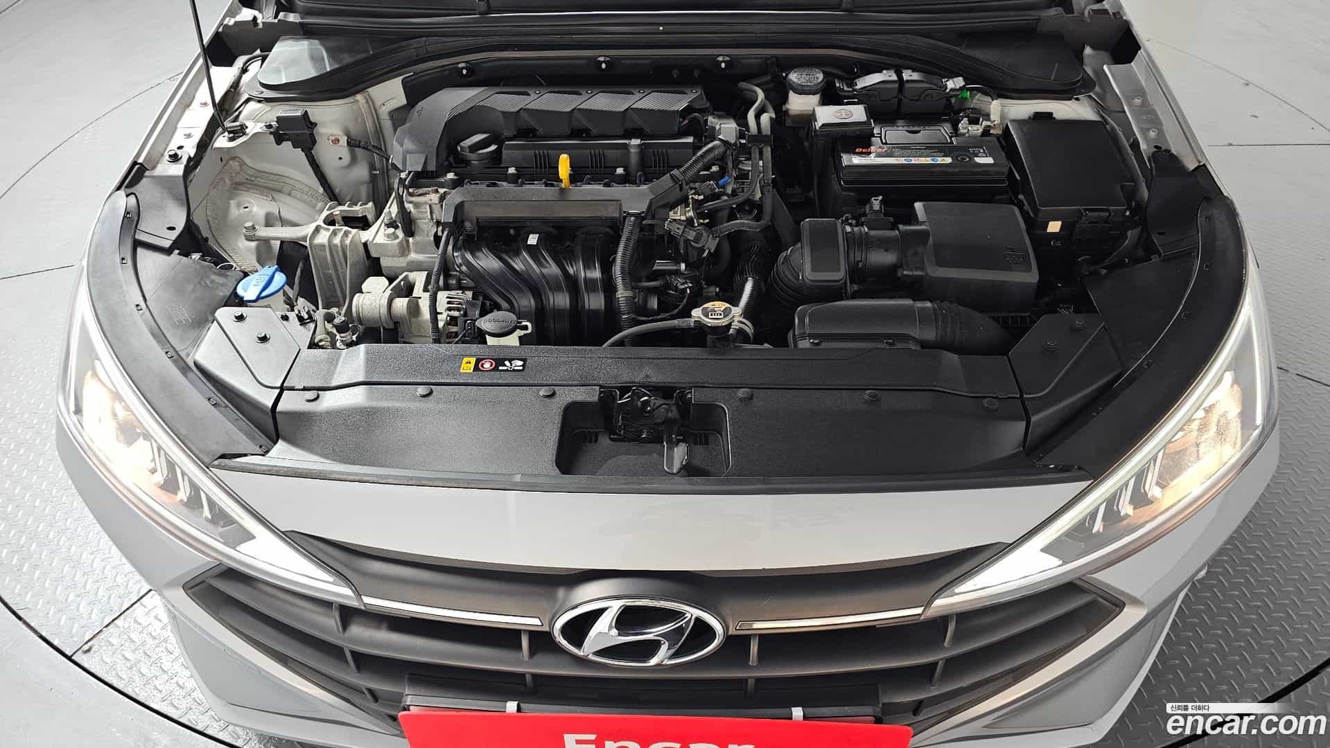 AVANTE Hyundai 2019.6-OUTER-006