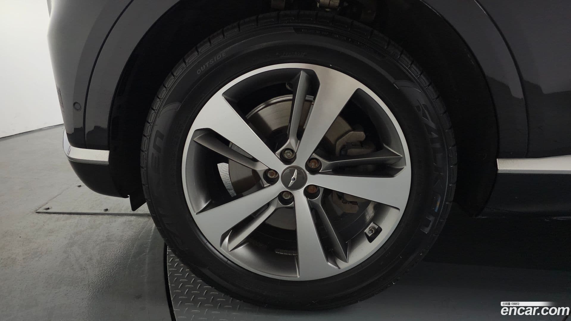 Main__Slider__Photo:GV80 Genesis 2021.7-4