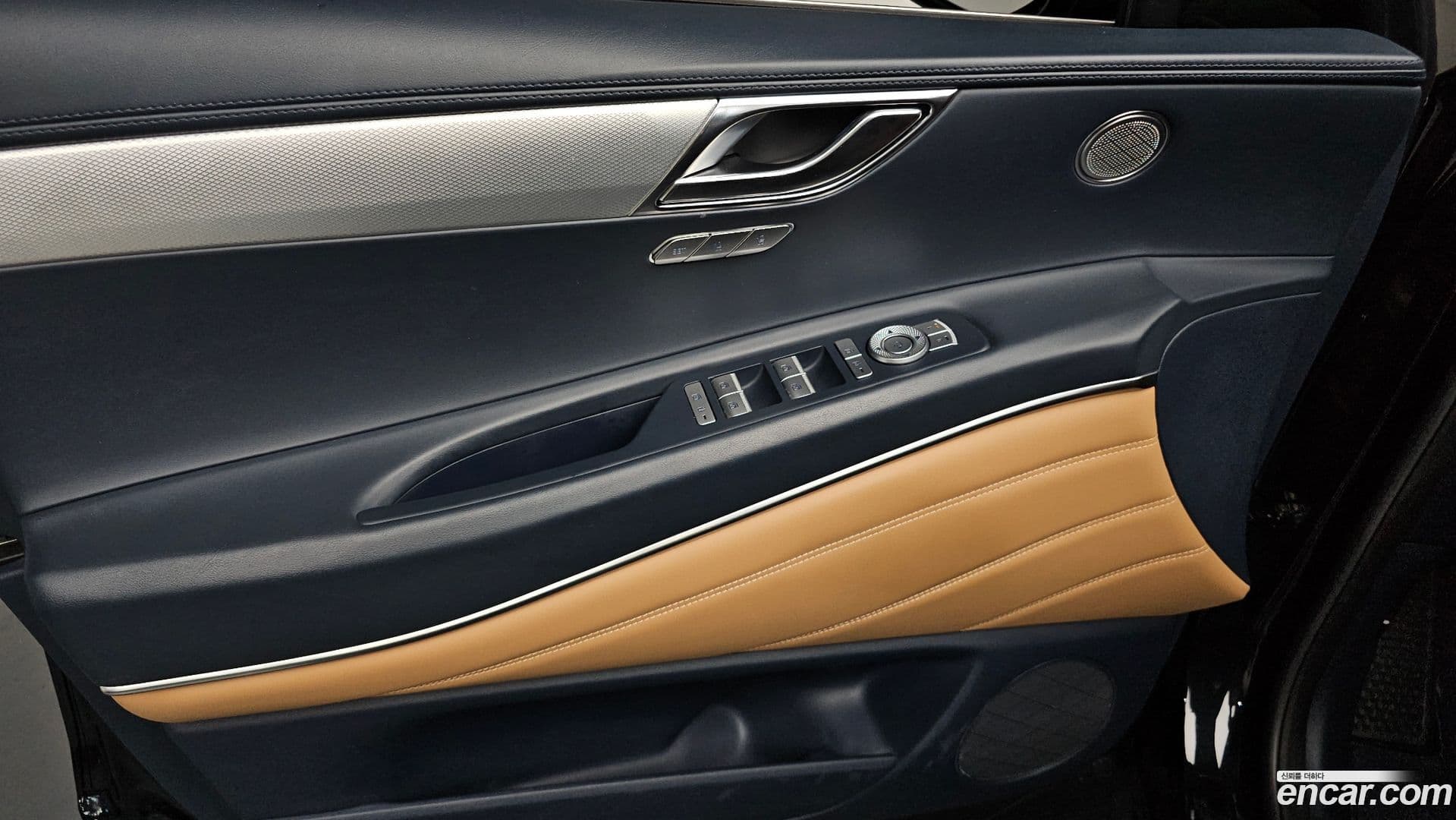 Main__Slider__Photo:GV80 Genesis 2021.7-23