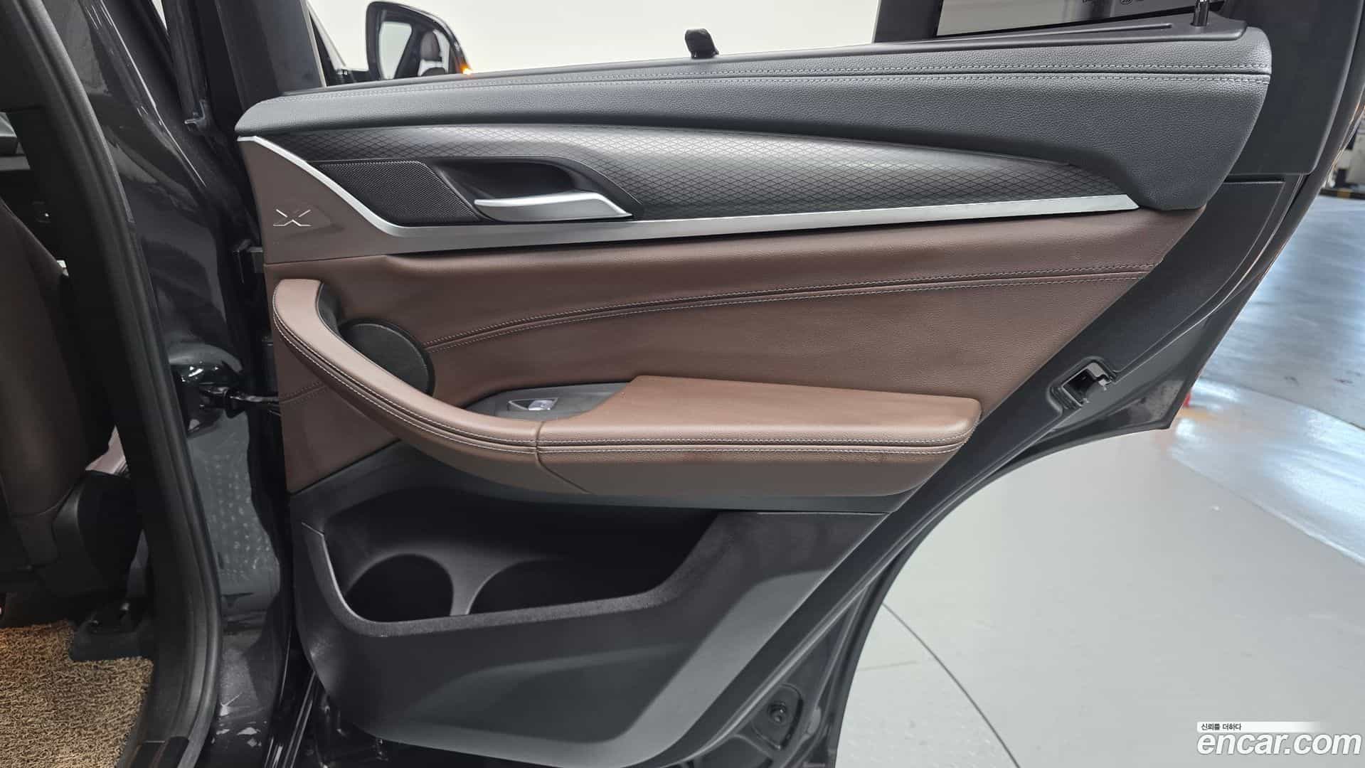 X3 BMW 2023.11-INNER-035