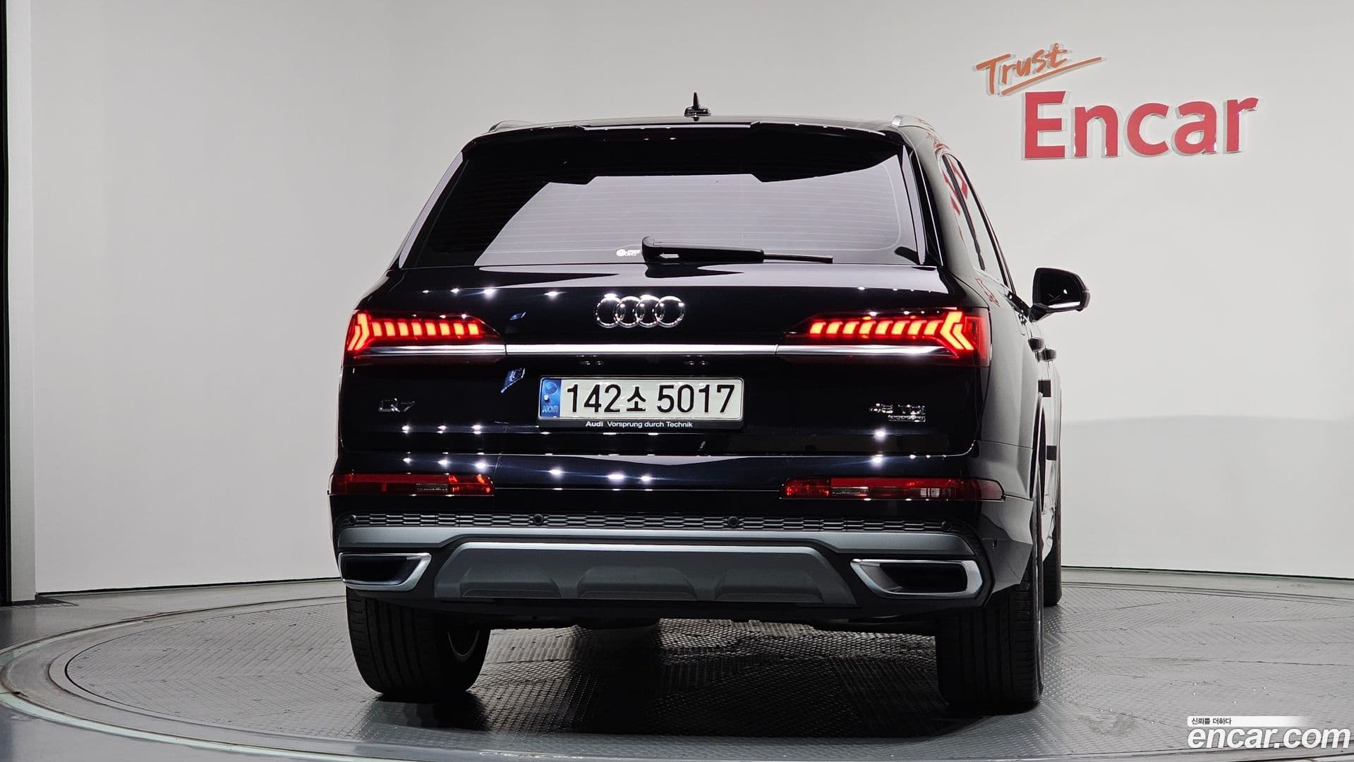 Main__Slider__Photo:Q7 Audi 2020.6-3