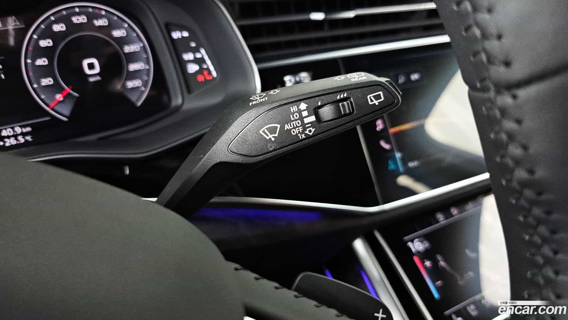 Q7 Audi 2020.6-OPTION-049