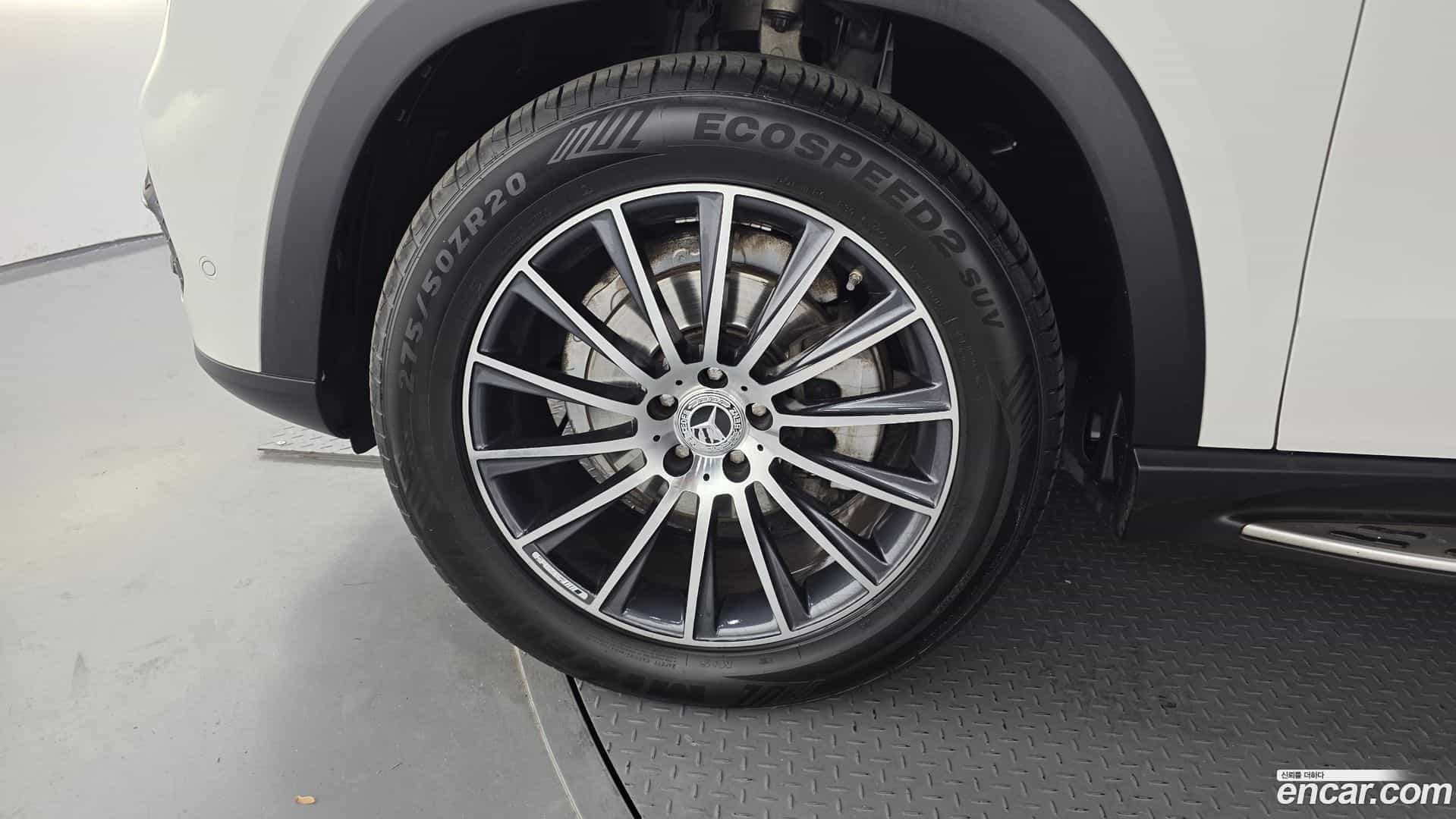 GLE-Class Mercedes-Benz 2019.11-OUTER-005