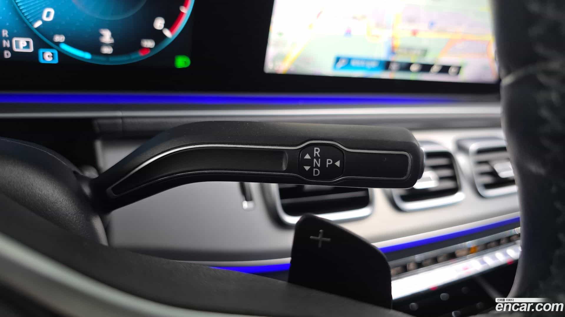 GLE-Class Mercedes-Benz 2019.11-INNER-009