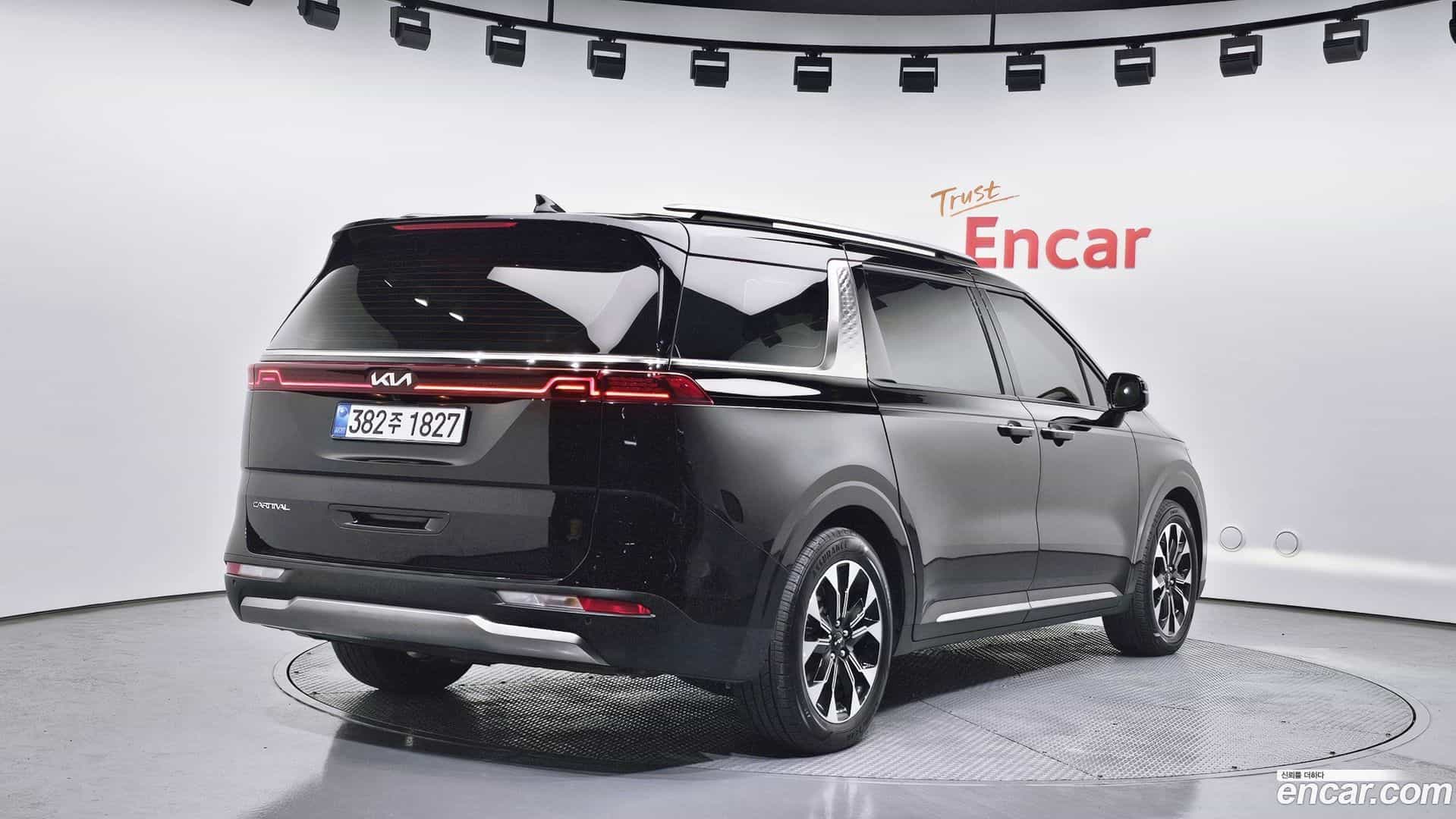 Canival Kia 2023.0-OUTER-002