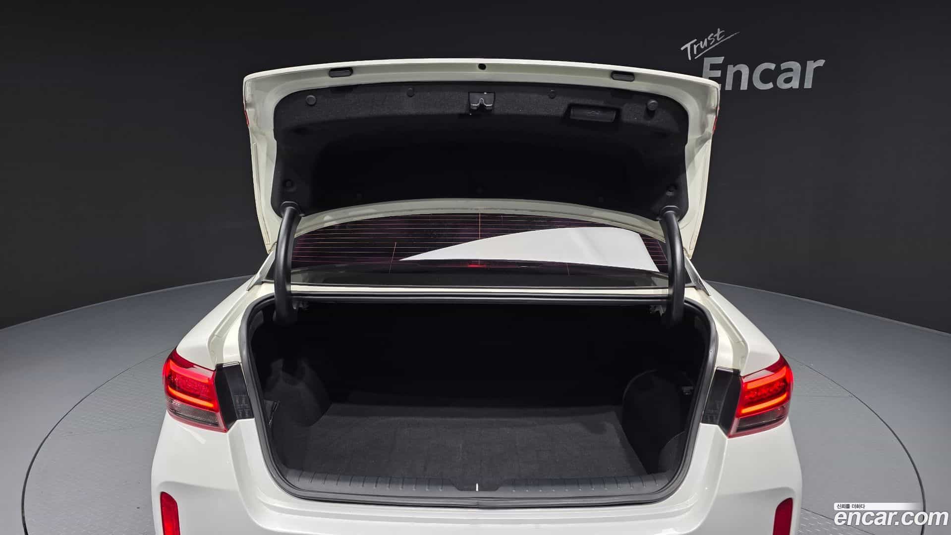 K5 Kia 2016.0-OPTION-024