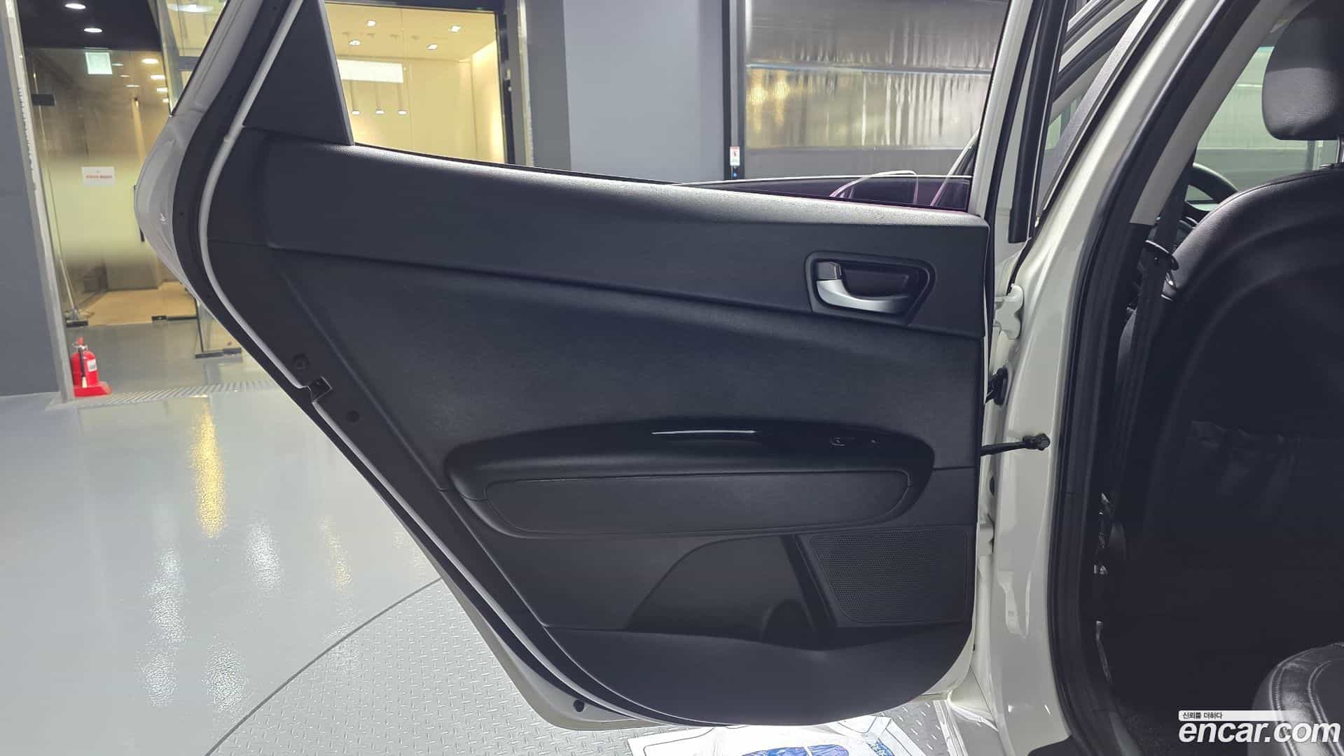 K5 Kia 2016.0-INNER-035