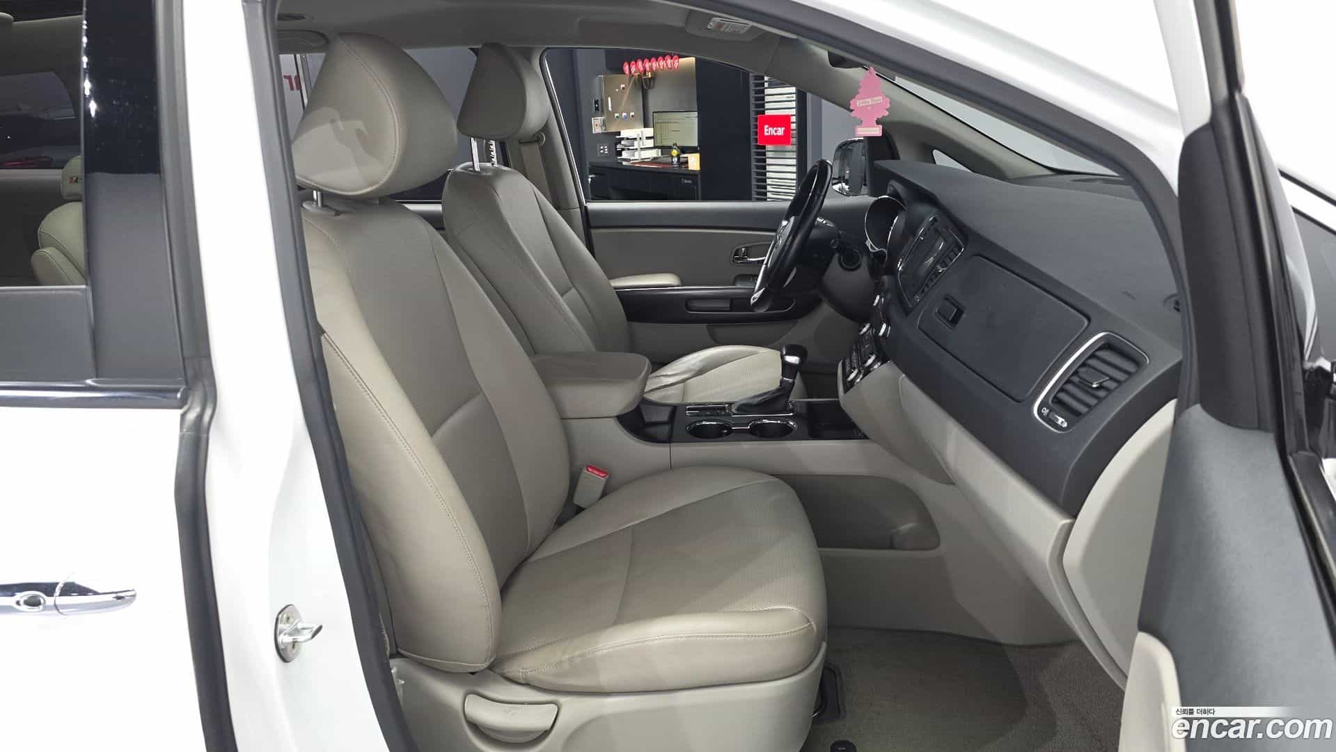 Canival Kia 2018.8-OPTION-015