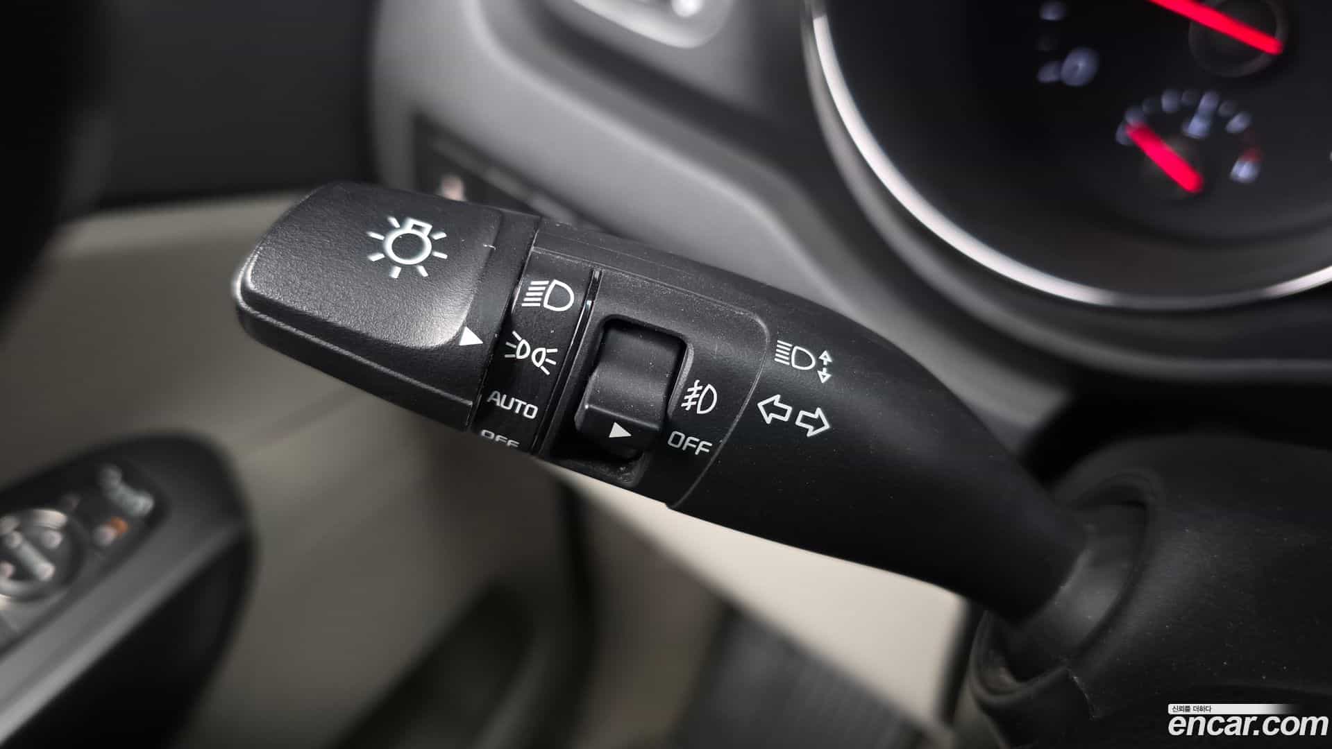 Canival Kia 2018.8-OPTION-041