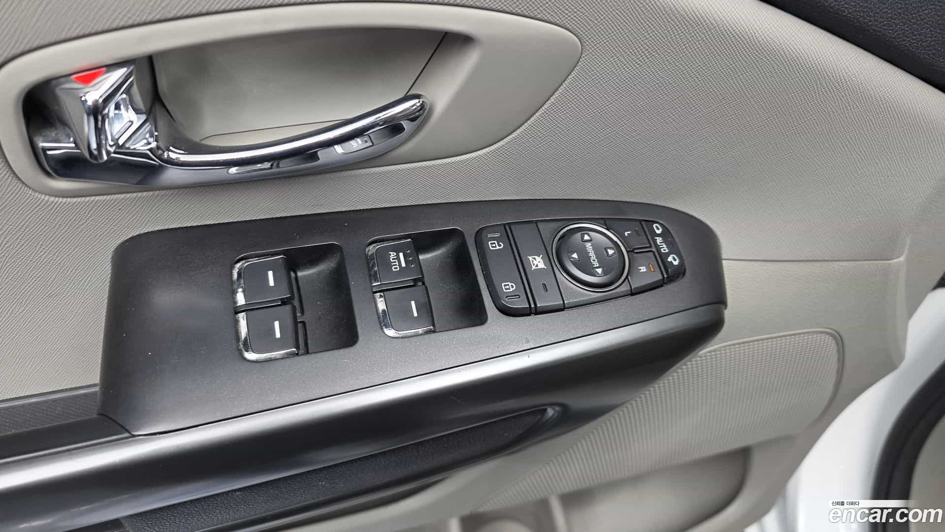Canival Kia 2018.8-OPTION-042