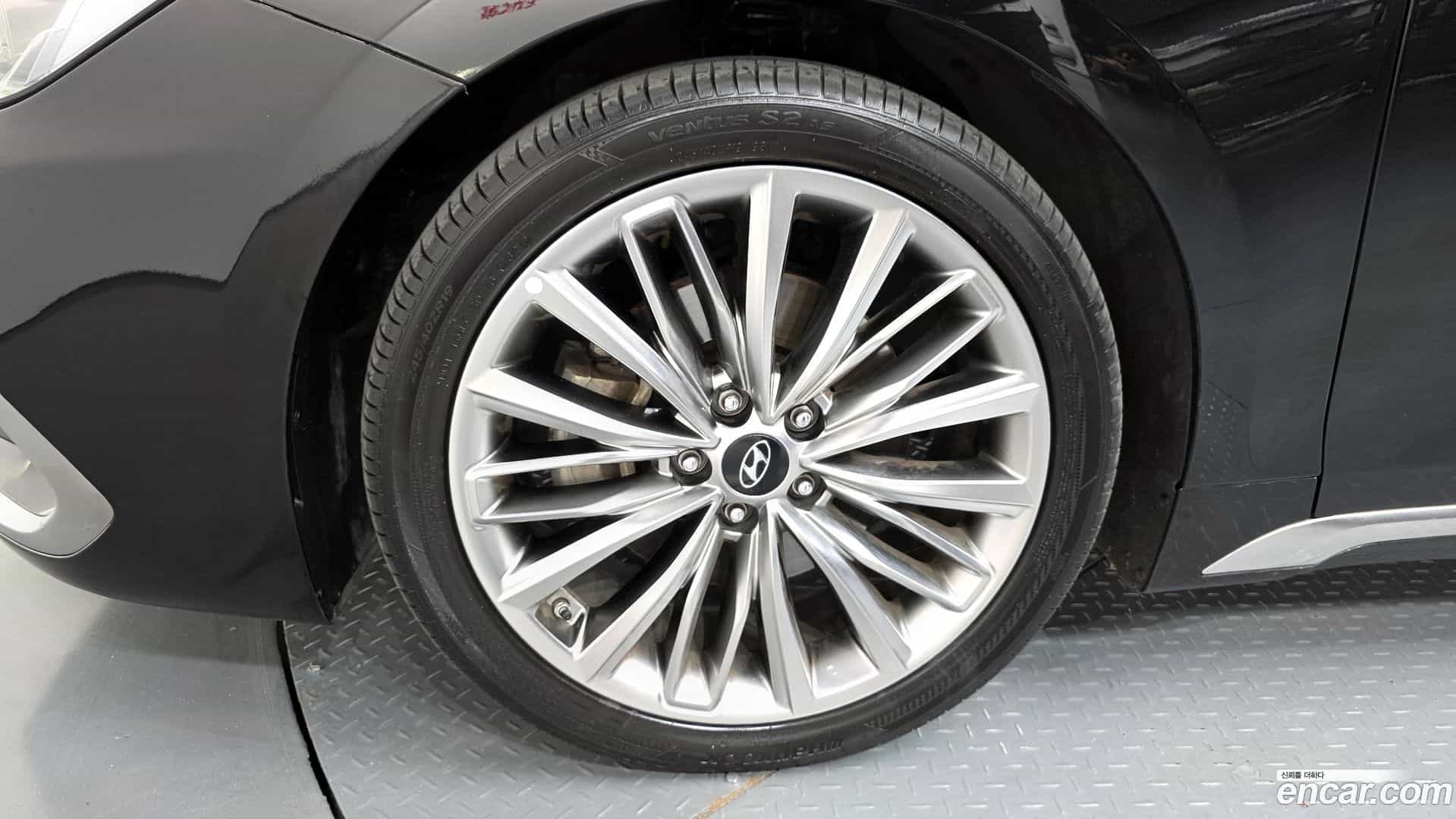 Grandeur Hyundai 2018.0-OUTER-005