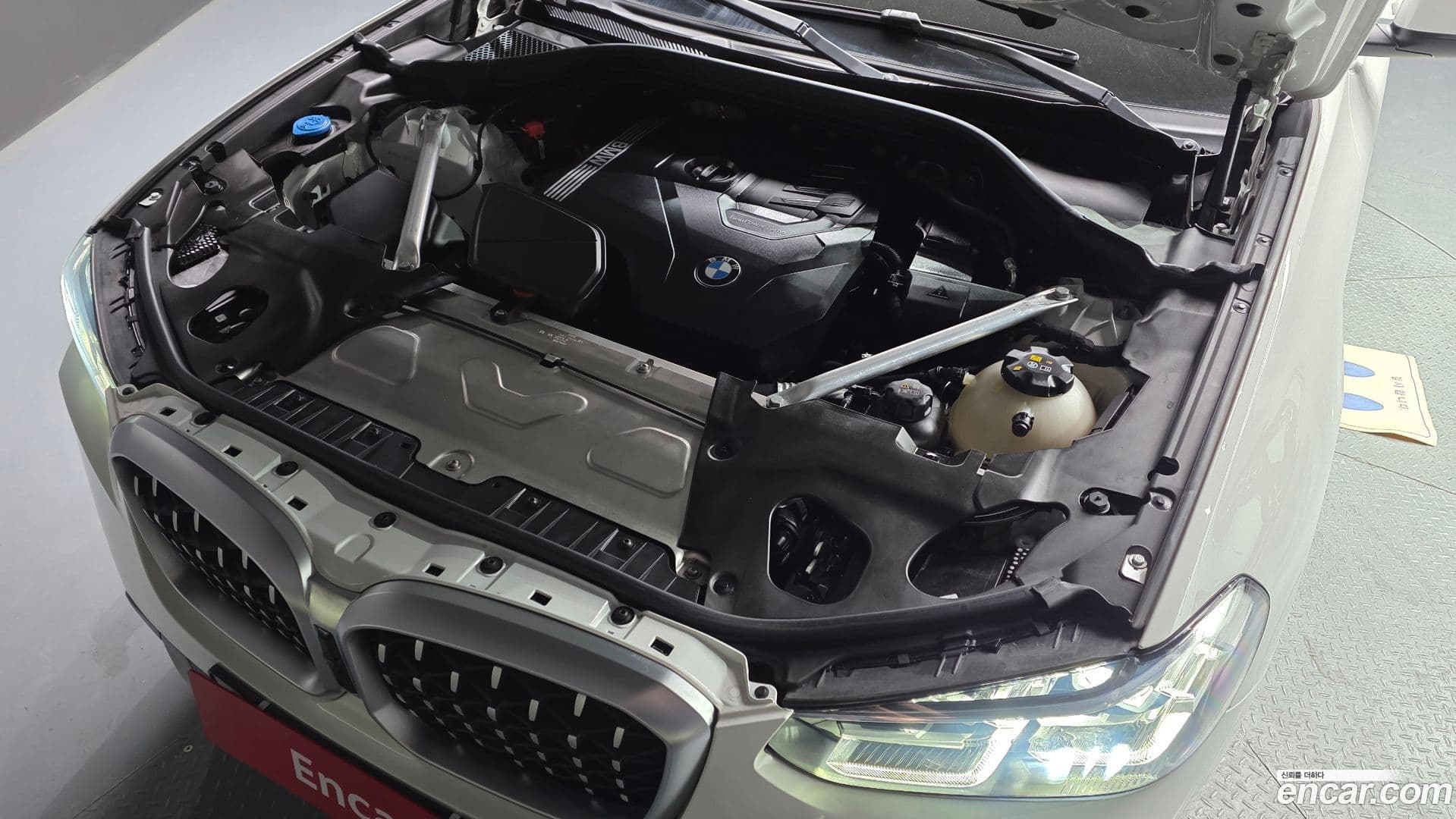 Main__Slider__Photo:X4 BMW 2024.8-5
