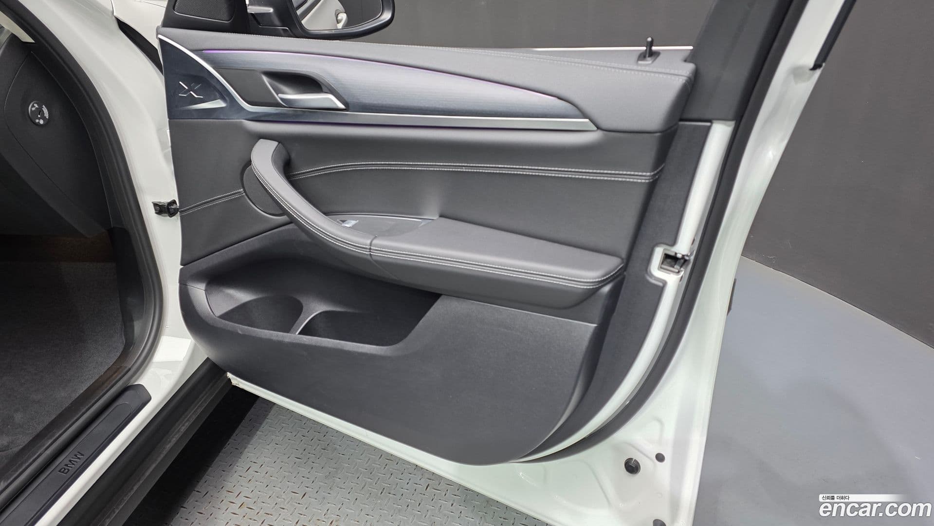 Main__Slider__Photo:X4 BMW 2024.8-23
