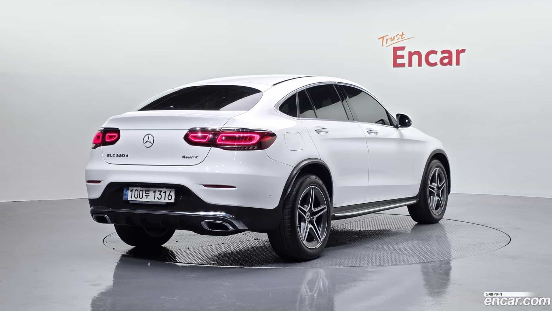 GLC-Class Mercedes-Benz 2021.2-OUTER-002