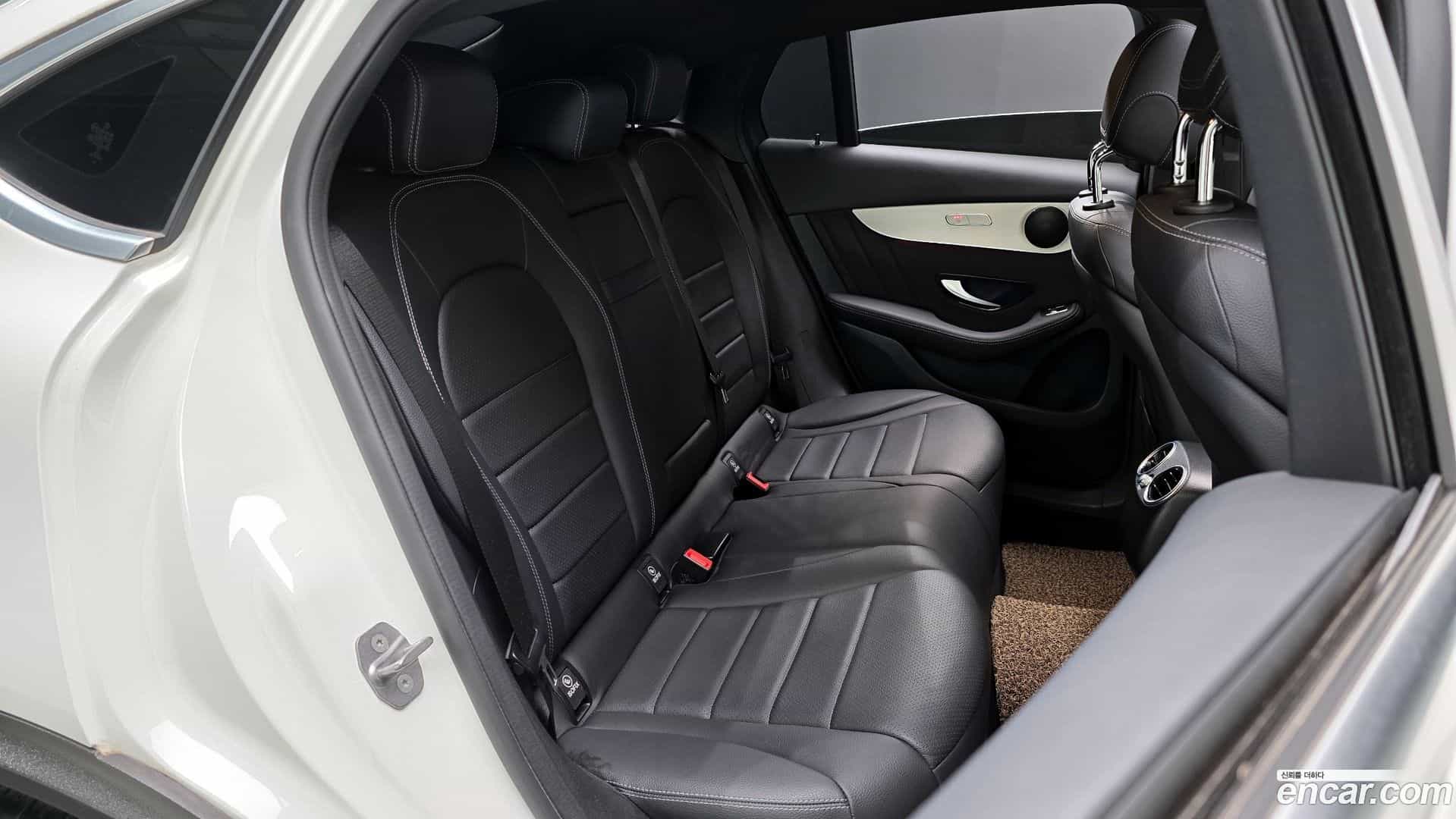 GLC-Class Mercedes-Benz 2021.2-OPTION-015
