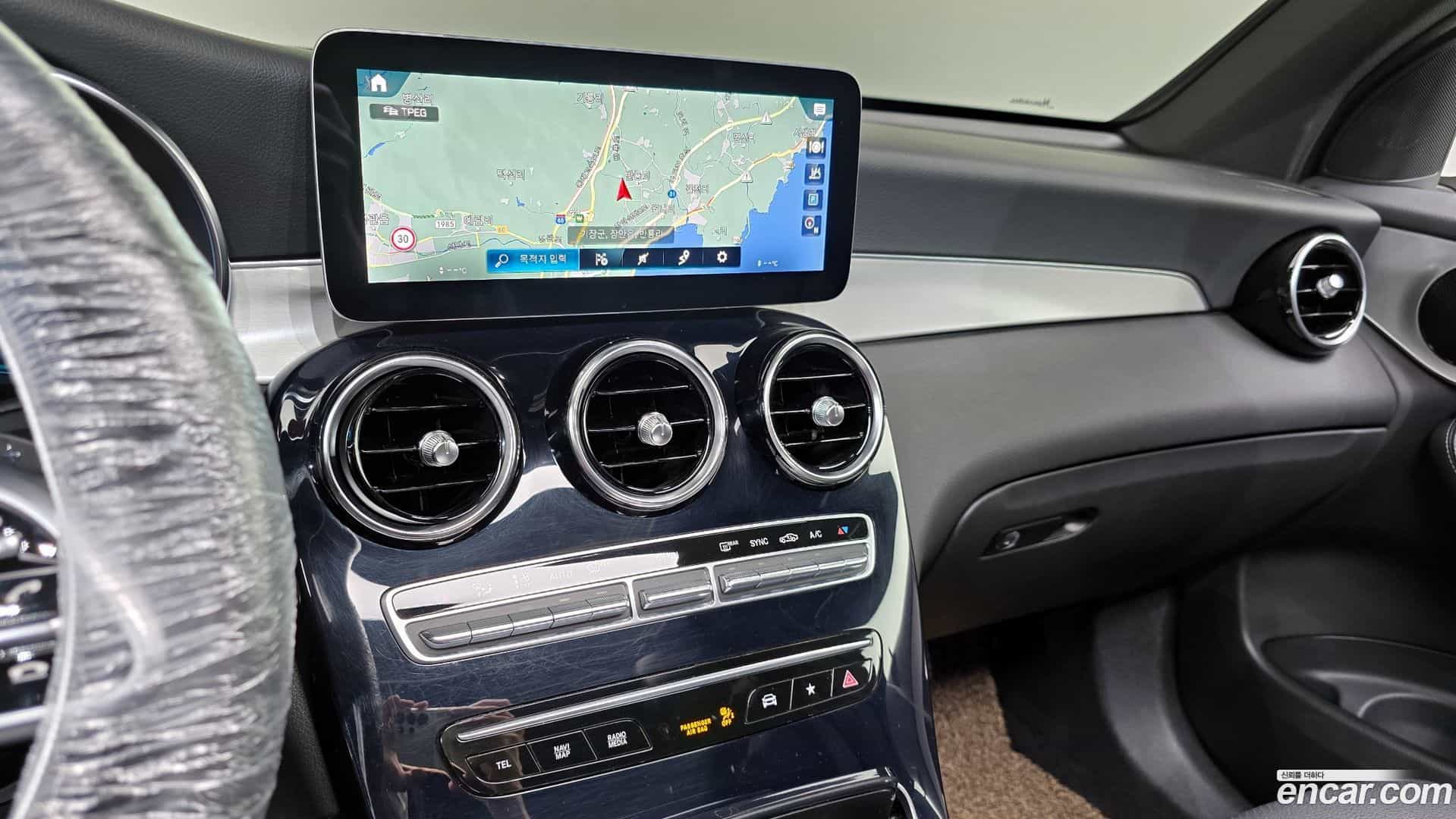 GLC-Class Mercedes-Benz 2021.2-OPTION-019