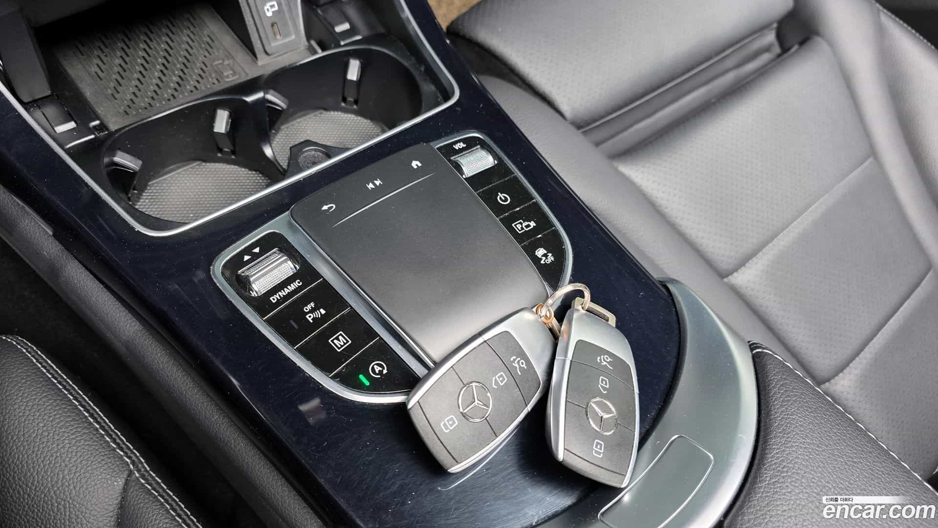 GLC-Class Mercedes-Benz 2021.2-OPTION-043