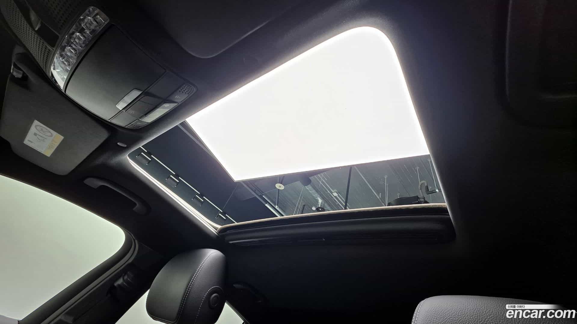 GLC-Class Mercedes-Benz 2021.2-OPTION-044