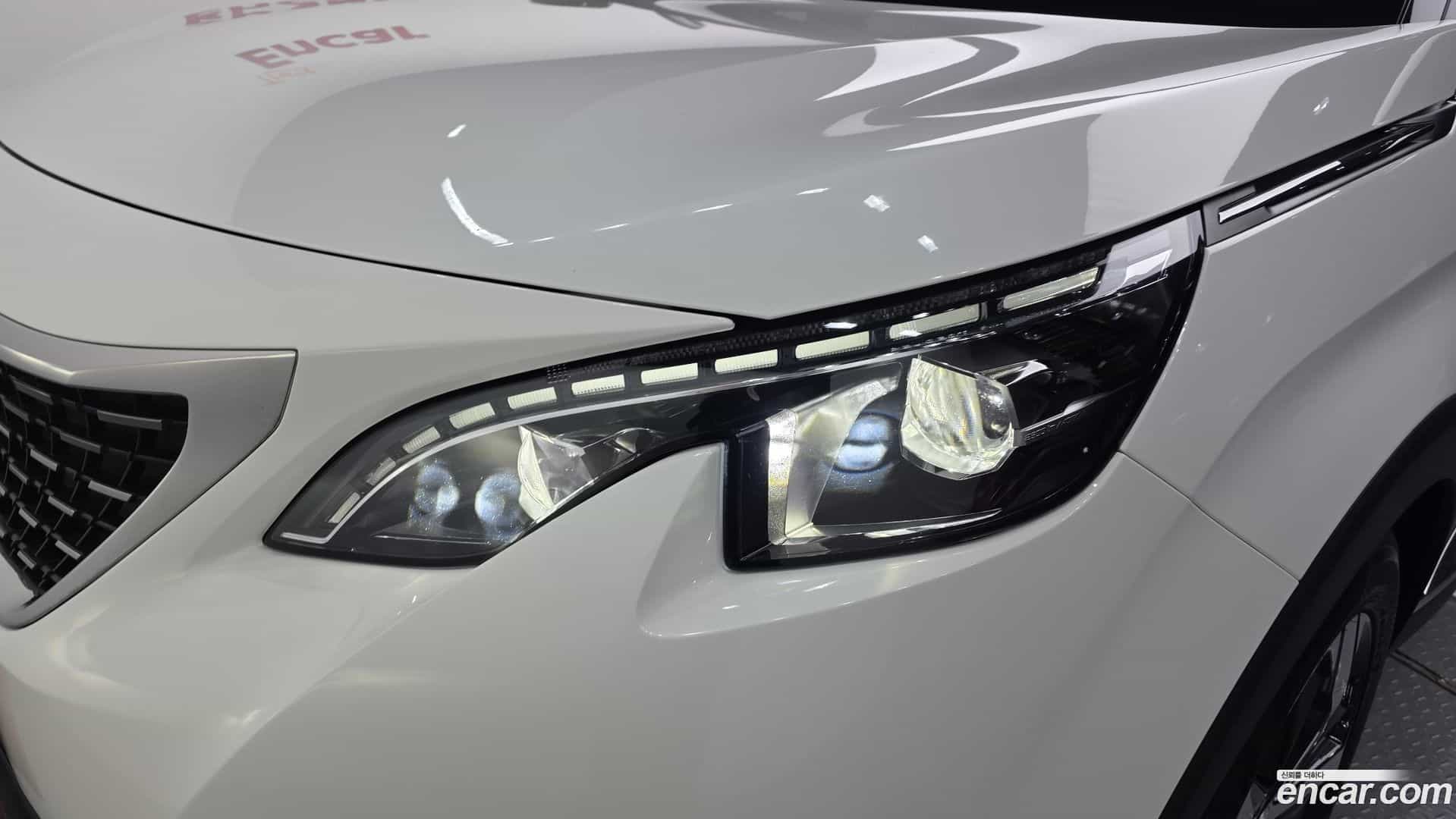 5008 Peugeot 2018.2-OUTER-032