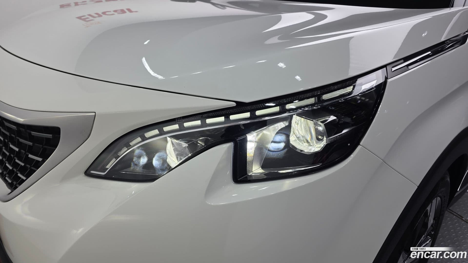 Main__Slider__Photo:5008 Peugeot 2018.2-21