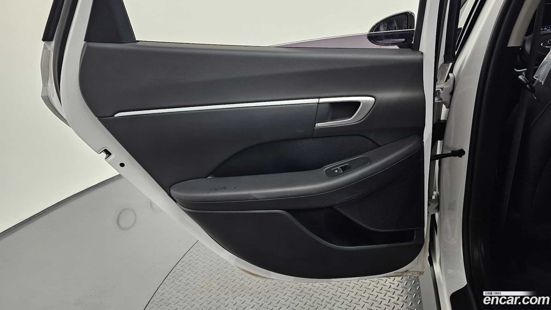 Sonata Hyundai 2022.2-INNER-035